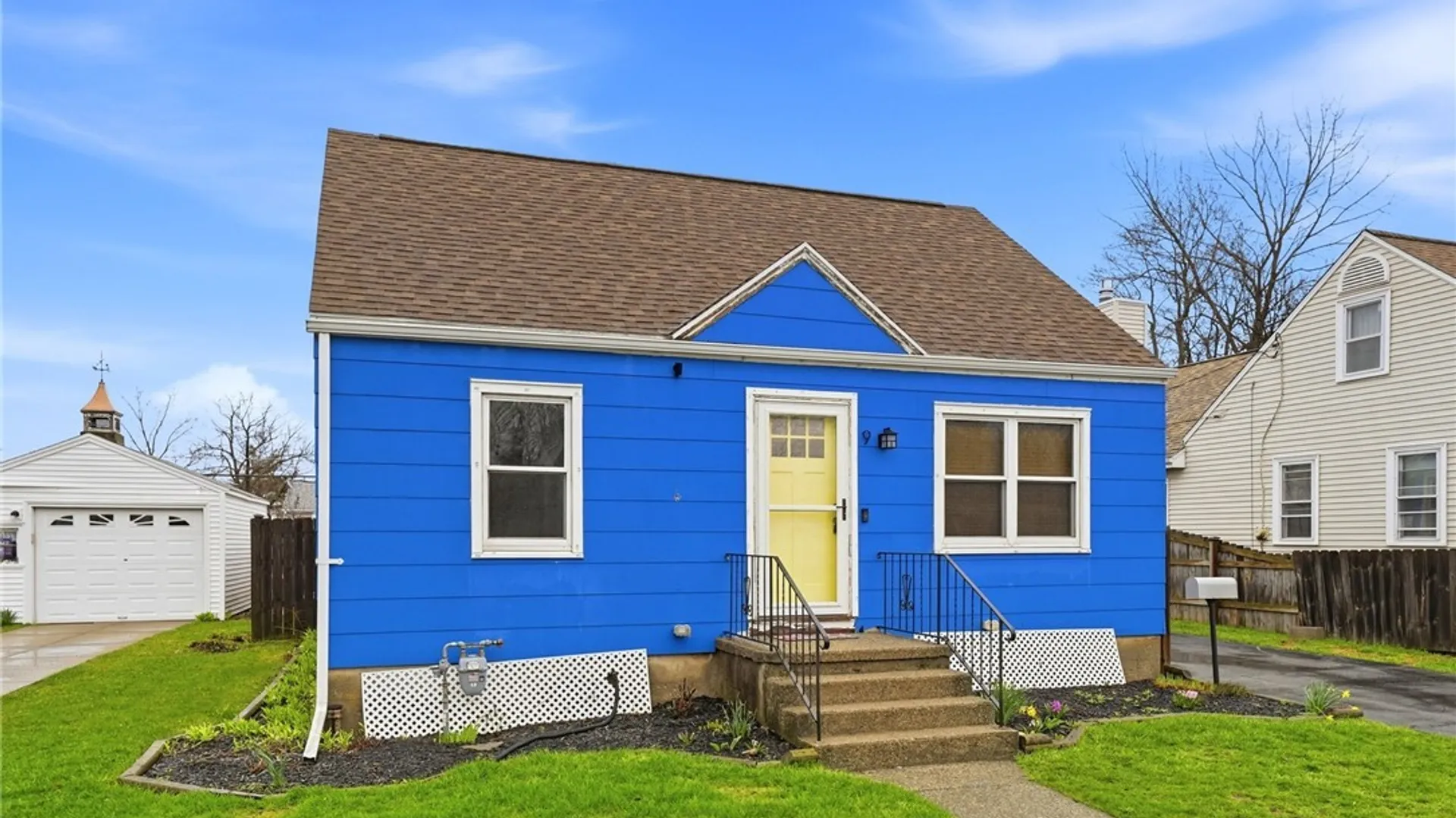 Property at 9 Clarence Harder Drive, Tonawanda, NY 14150 4
