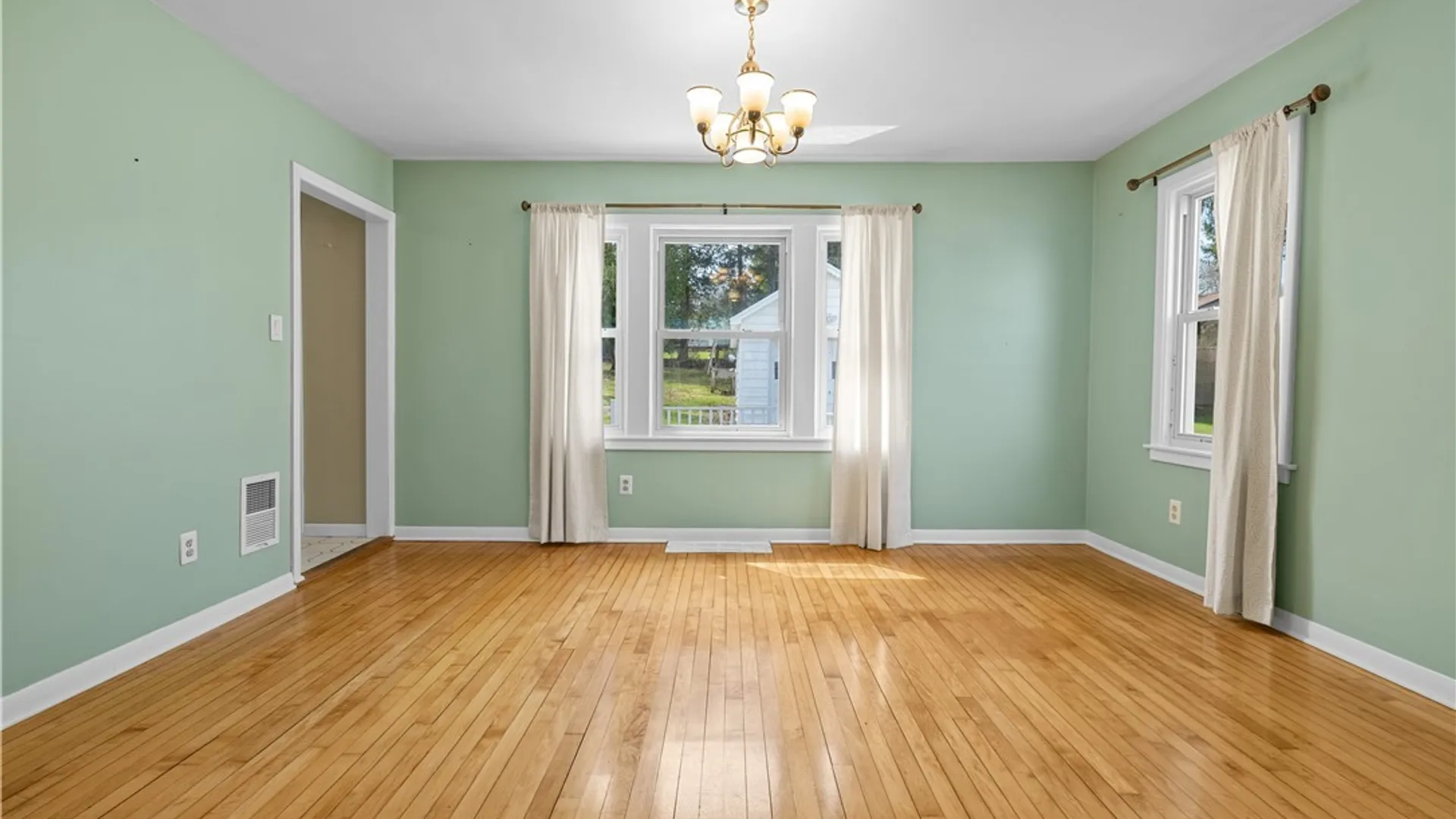 Property at 80 Hartford, New Hartford, NY 13413 6