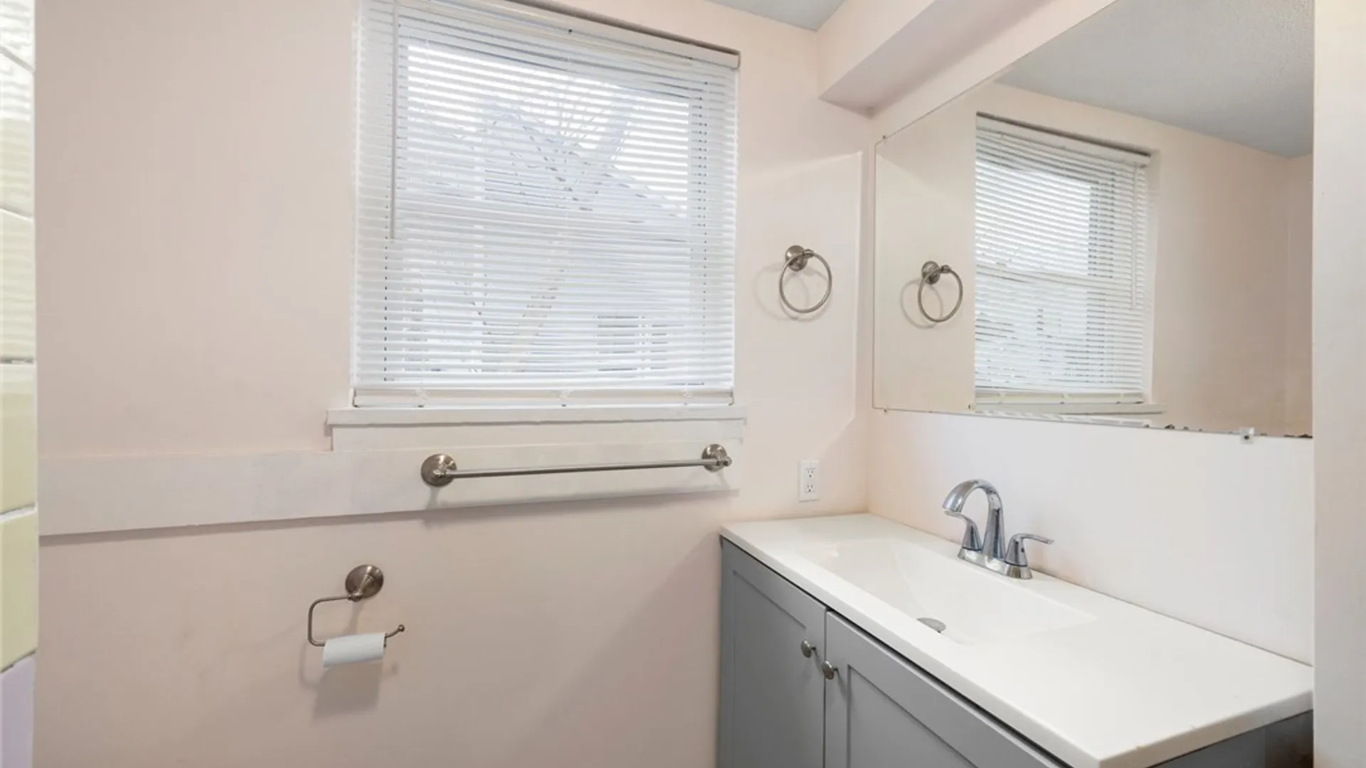 Property at 1609 Salina Street, Syracuse, NY 13208 15