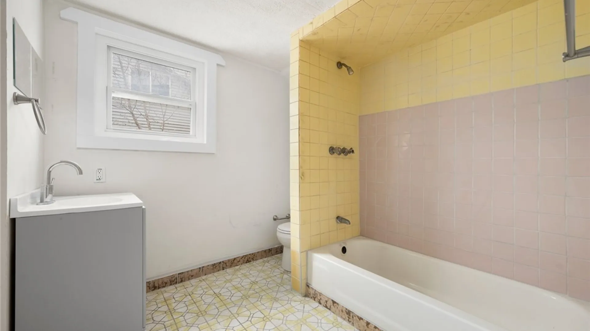 Property at 1609 Salina Street, Syracuse, NY 13208 36