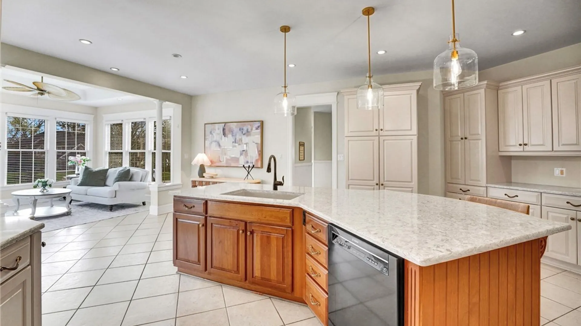 Property at 35 Birdsong Parkway, Orchard Park, NY 14127 14