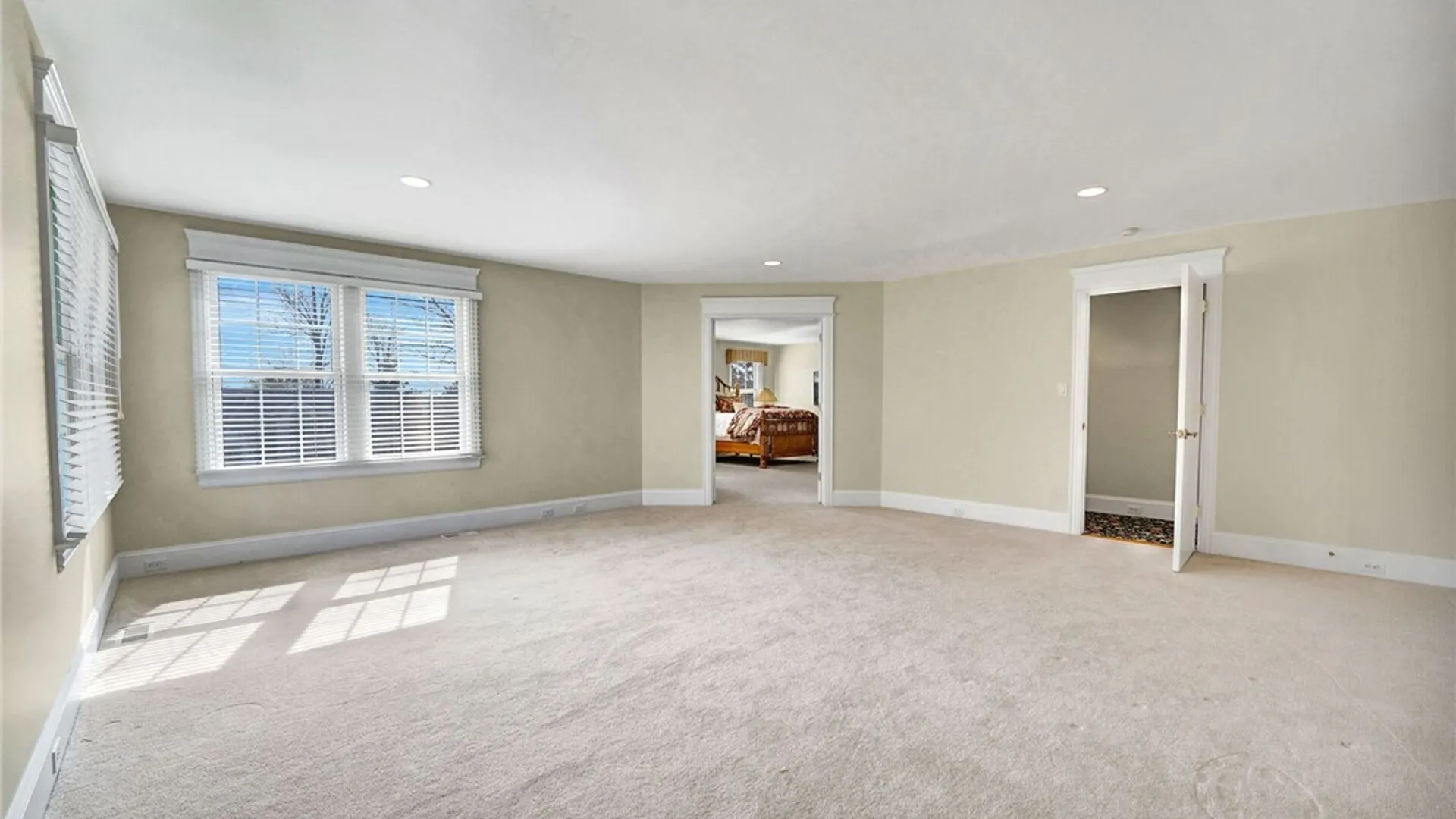 Property at 35 Birdsong Parkway, Orchard Park, NY 14127 29
