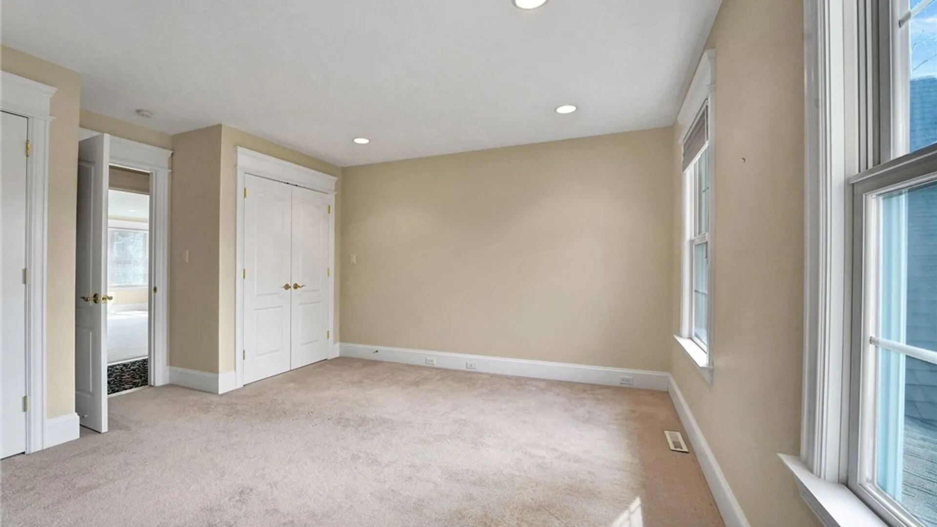 Property at 35 Birdsong Parkway, Orchard Park, NY 14127 33