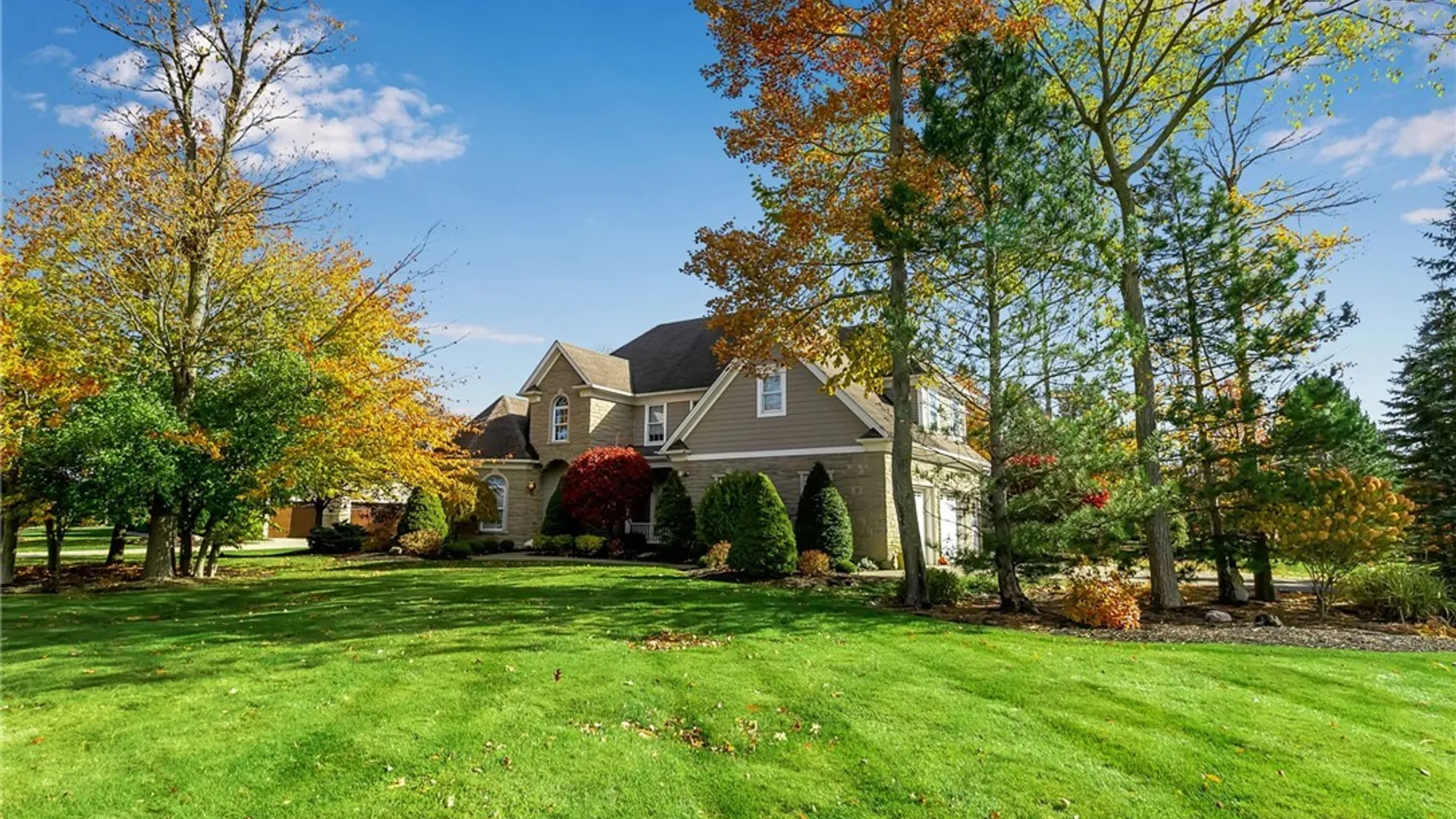 Property at 35 Birdsong Parkway, Orchard Park, NY 14127 44