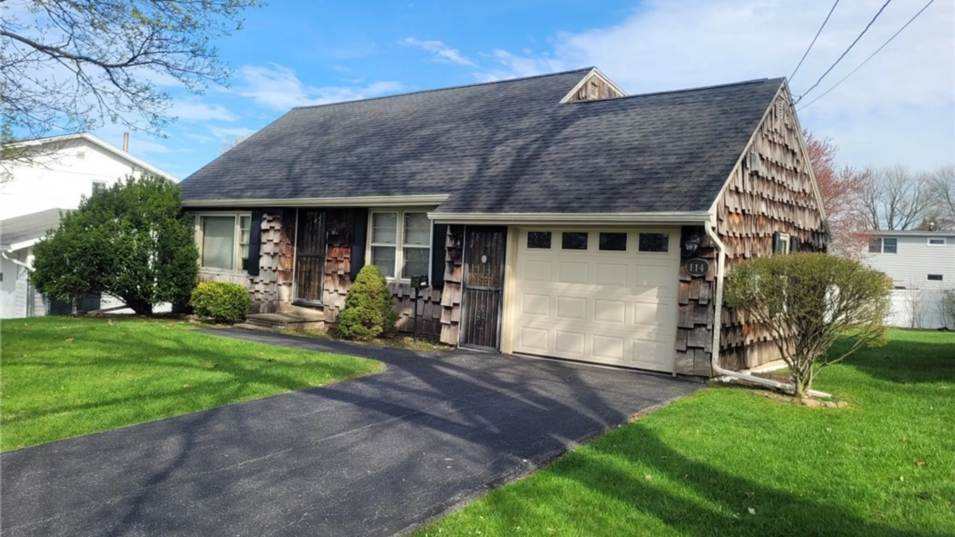 Property at 114 Skyview Drive, Salina, NY 13088 2