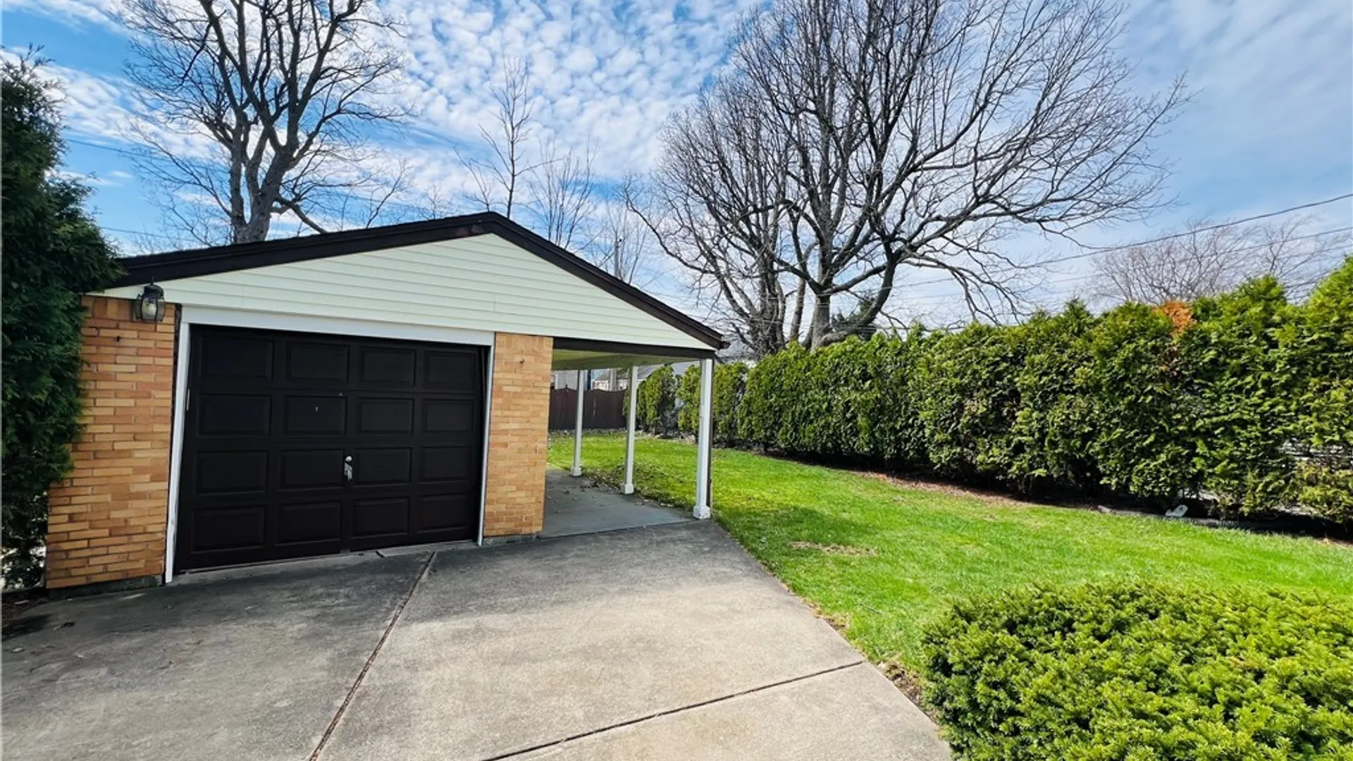 Property at 309 Bernhardt Drive, Amherst, NY 14226 32