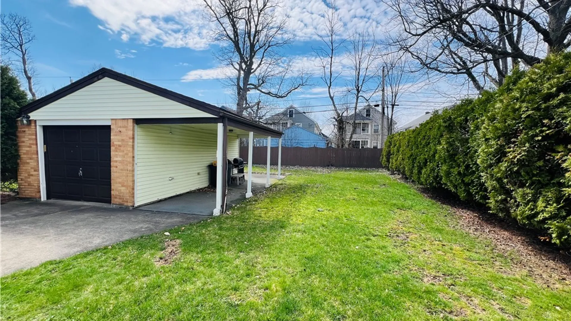 Property at 309 Bernhardt Drive, Amherst, NY 14226 34