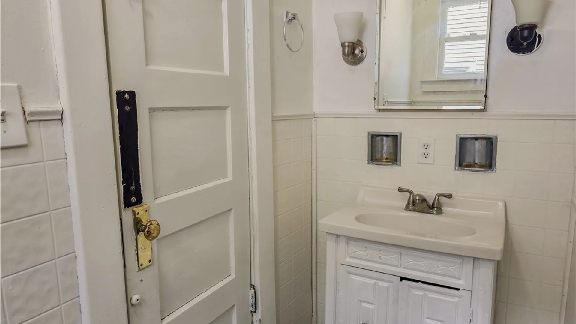 Property at 1618 16th Street, Niagara Falls, NY 14305 7