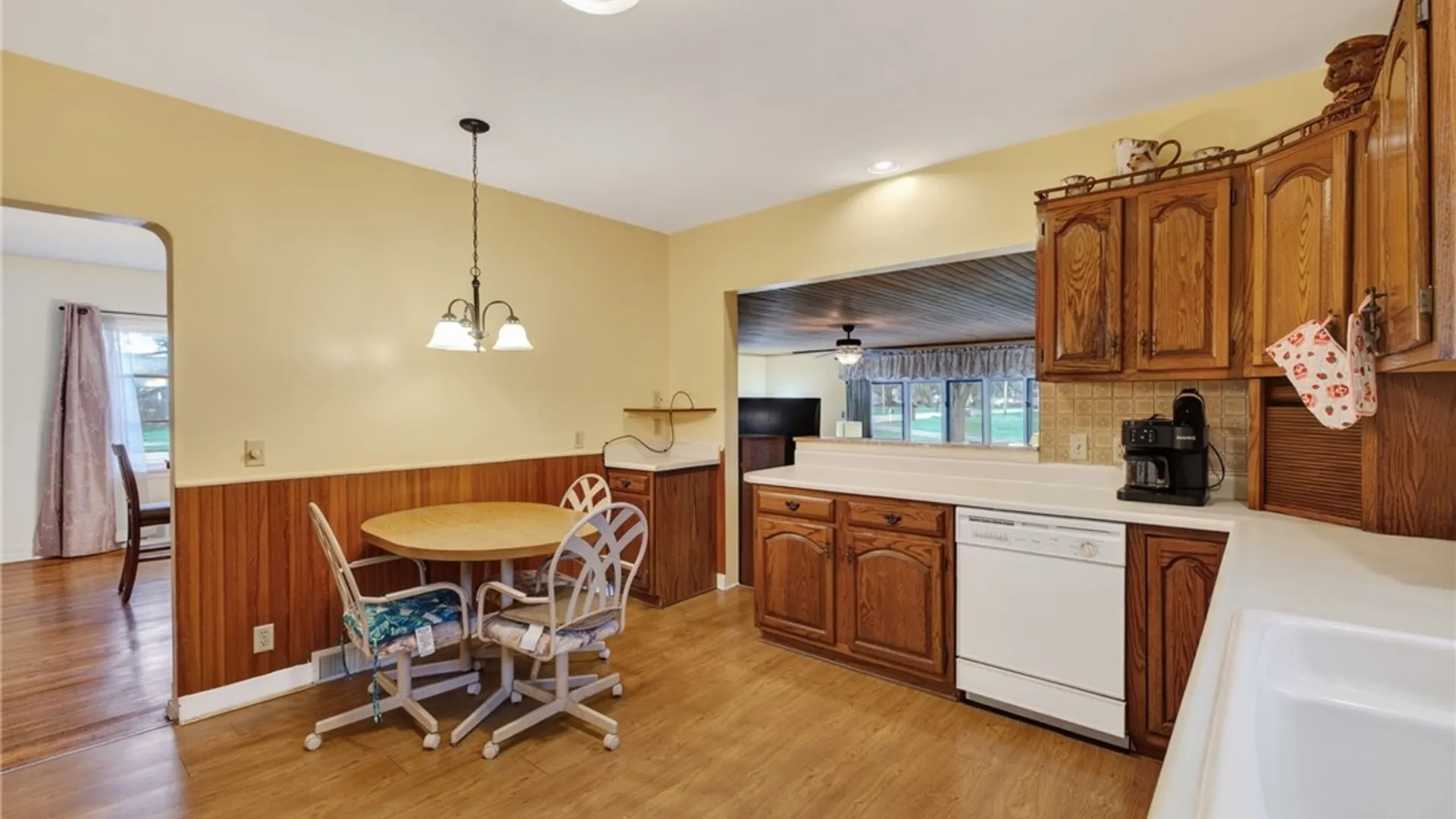 Property at 2999 Chili Avenue, Chili, NY 14624 13
