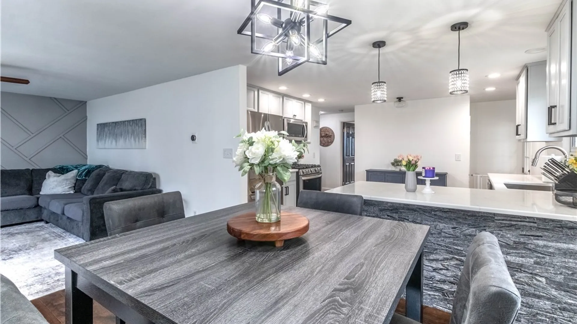 Property at 94 Gregory Court, Cheektowaga, NY 14043 10