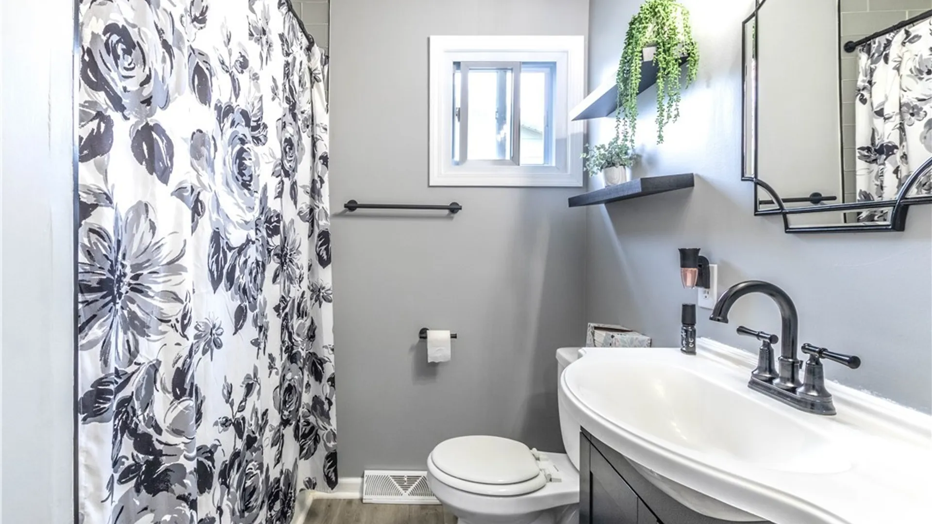 Property at 94 Gregory Court, Cheektowaga, NY 14043 21