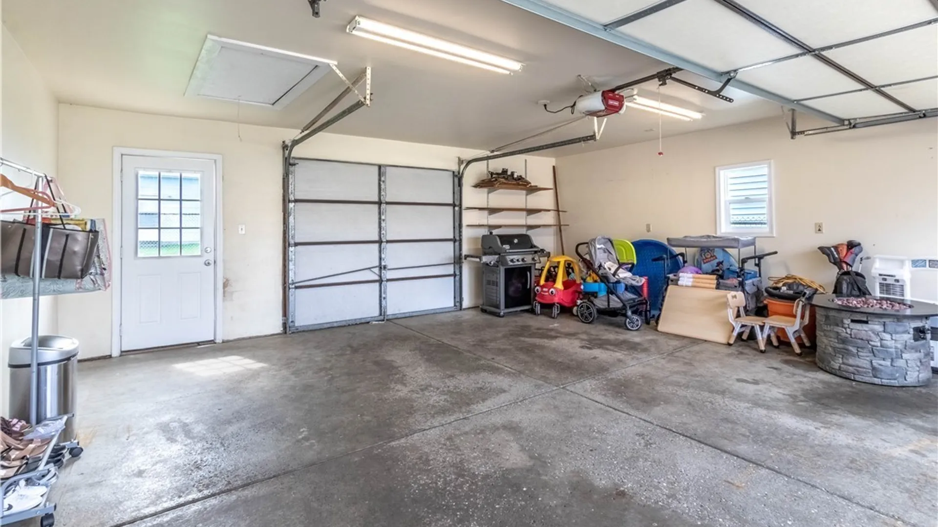 Property at 94 Gregory Court, Cheektowaga, NY 14043 25