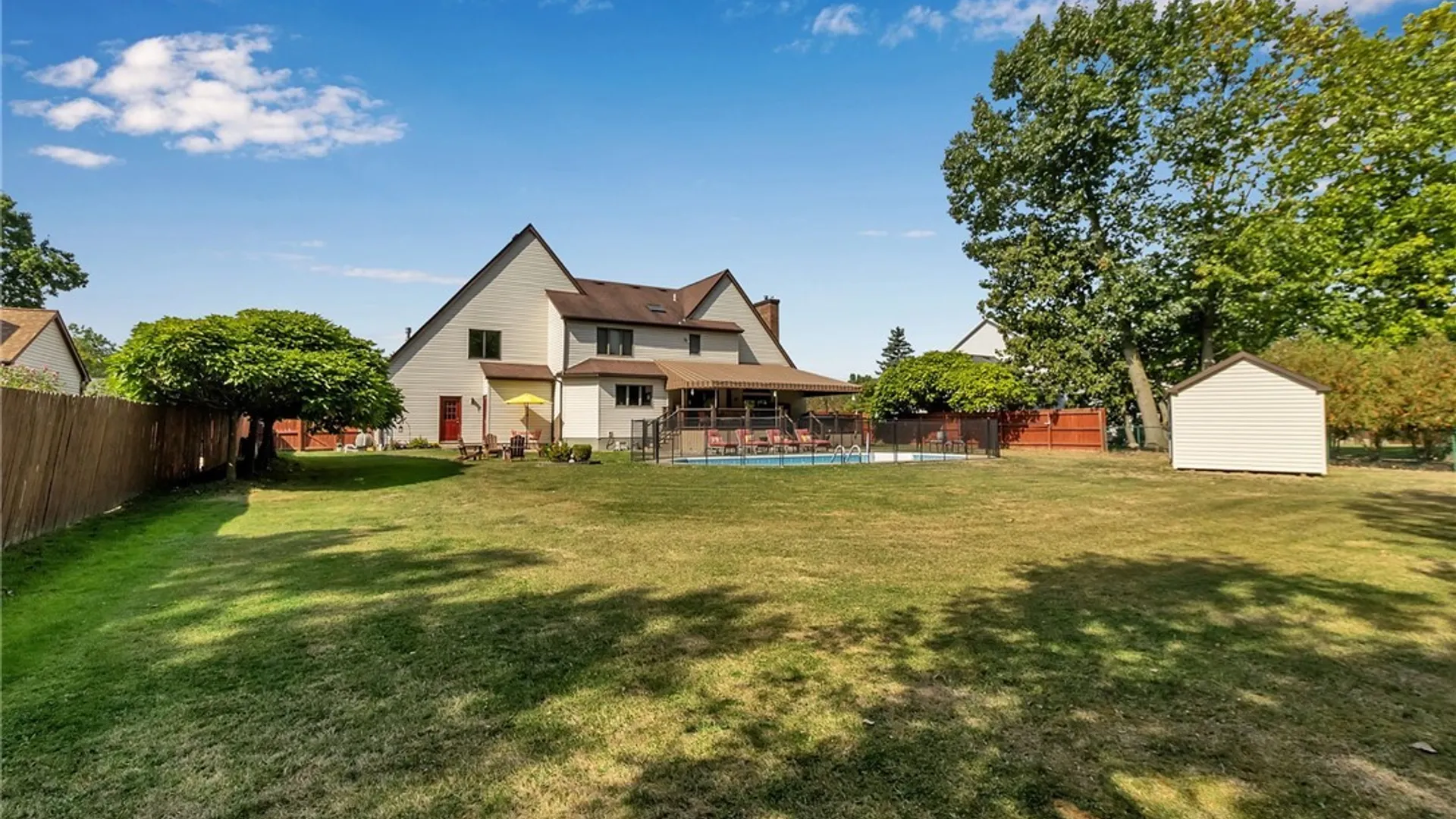 Property at 176 Timberlink Drive, Grand Island, NY 14072 10