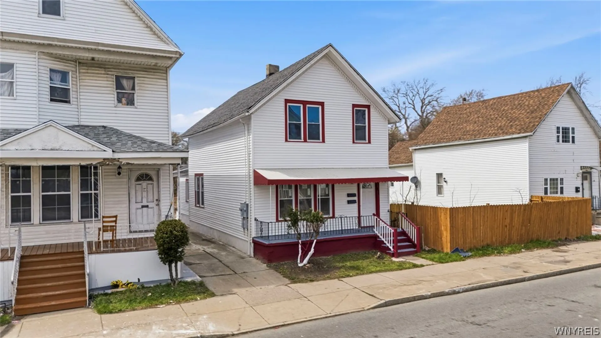 Property at 674 Jefferson Avenue, Buffalo, NY 14204 2