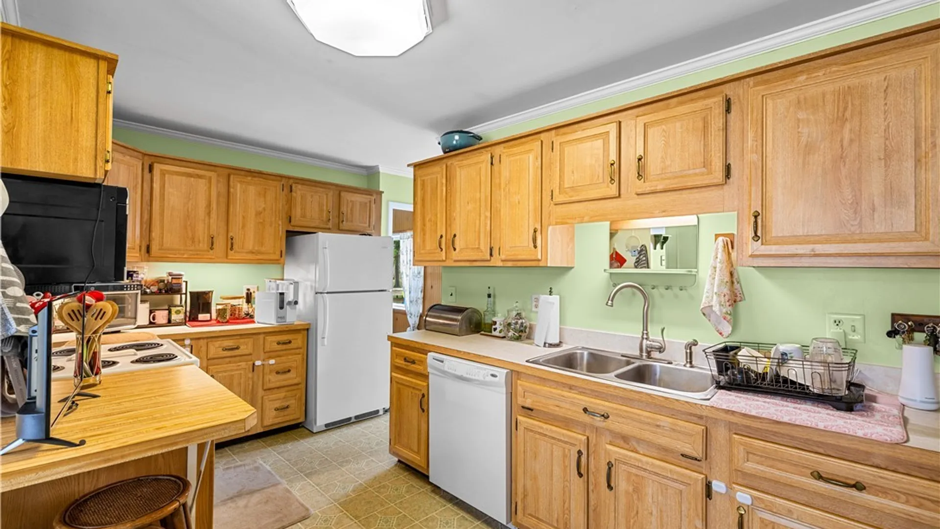 Property at 9366 Cosmo Court, New Hartford, NY 13413 7