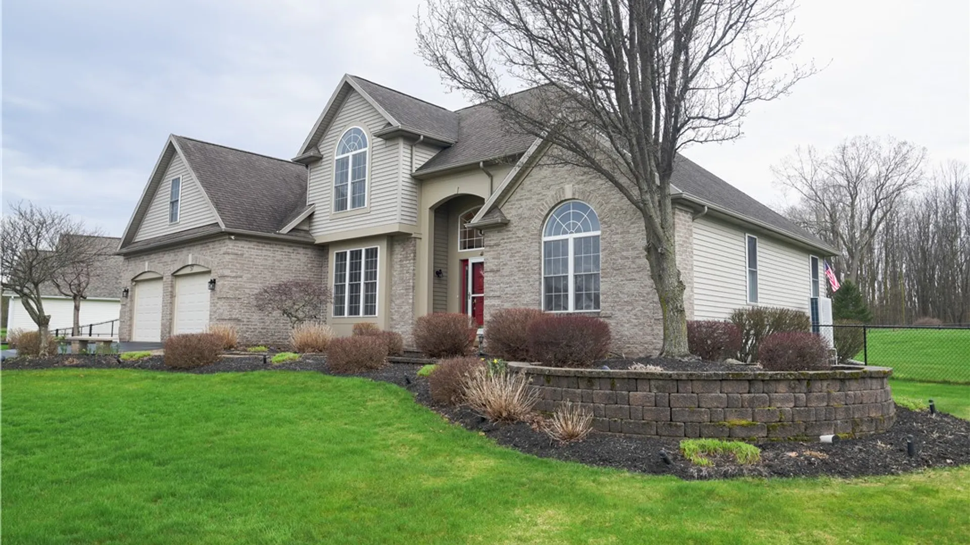 Property at 57 Winding Country Lane, Parma, NY 14559 2