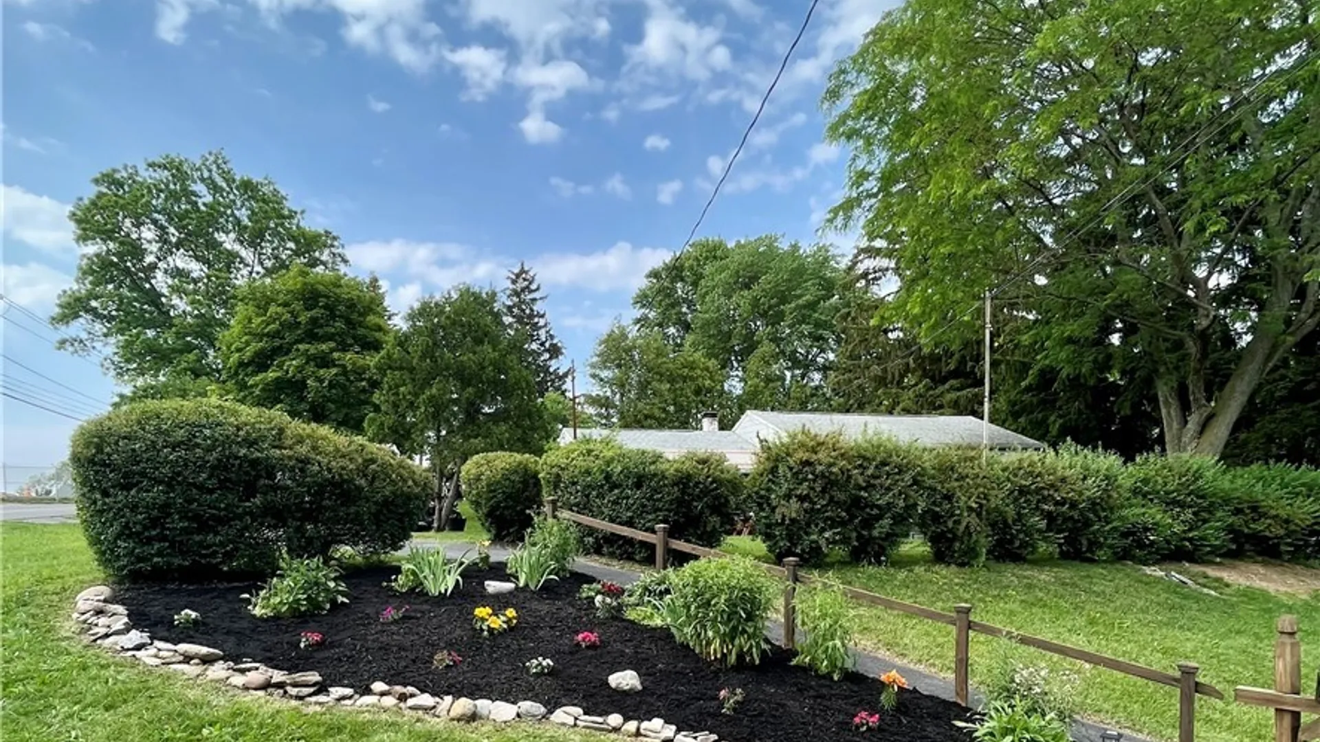 Property at 110 Trent Lane, Camillus, NY 13031 25