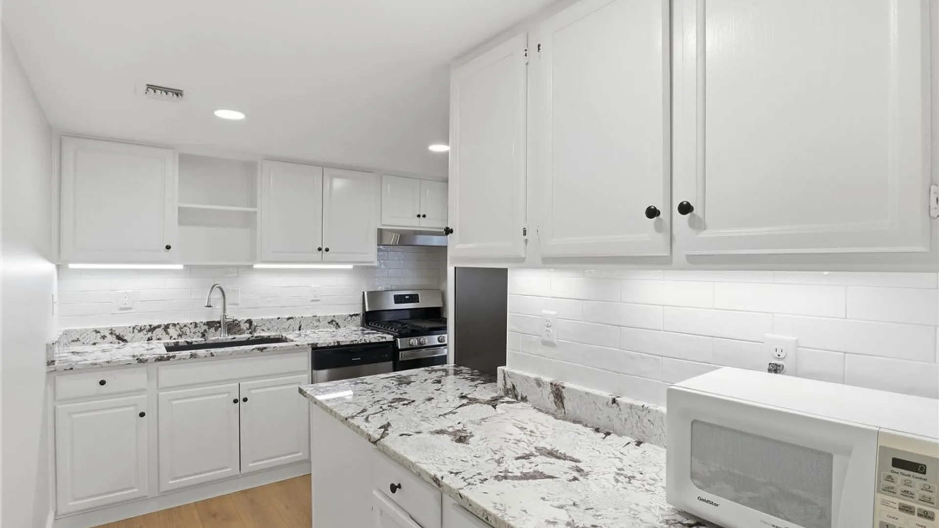 Property at 1474 Marsh Road, Perinton, NY 14534 10