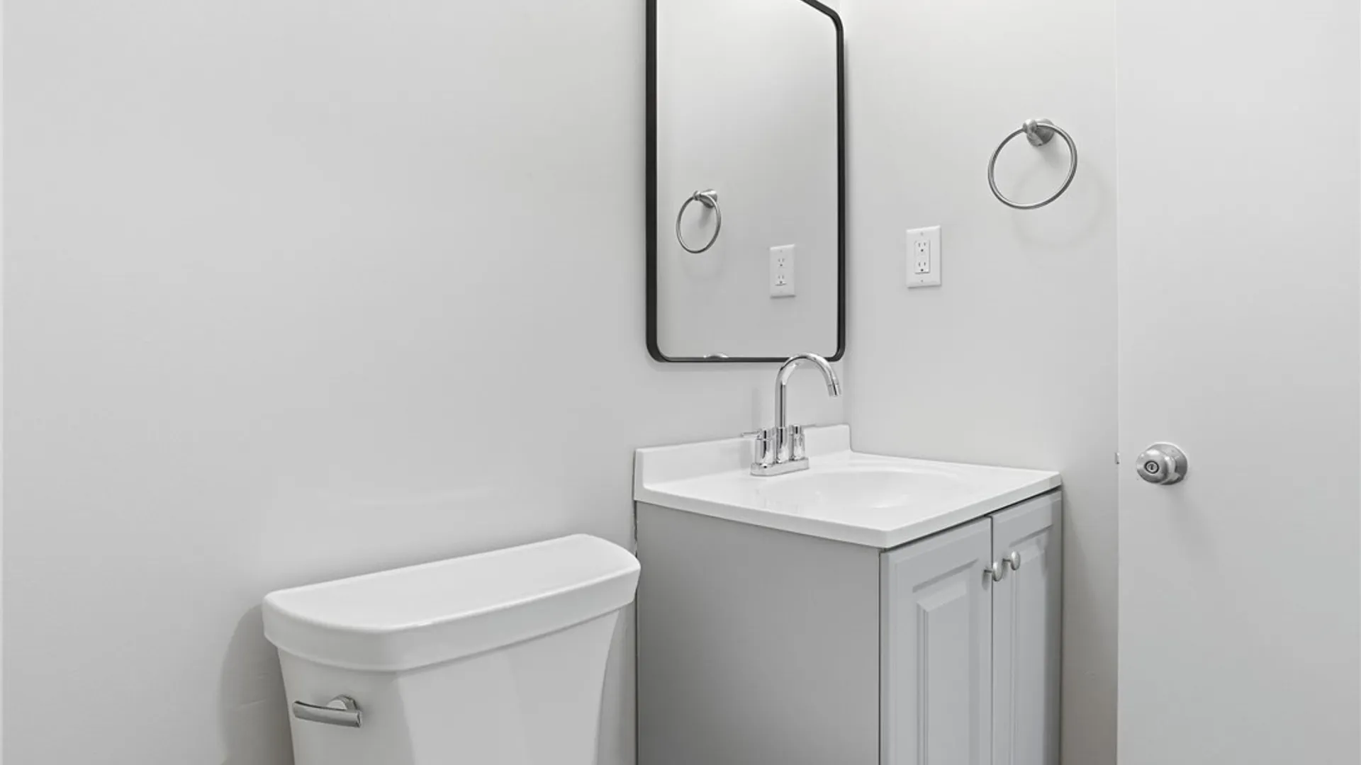 Property at 1474 Marsh Road, Perinton, NY 14534 19