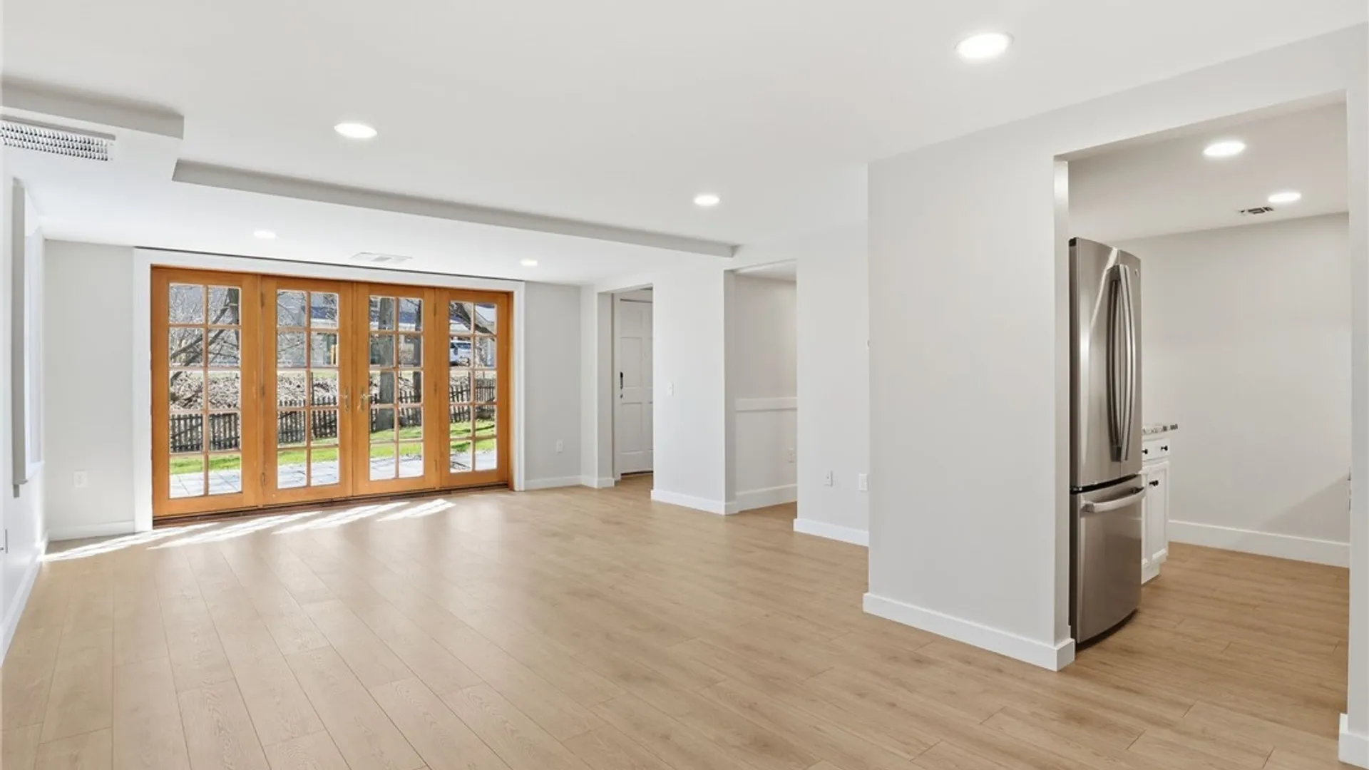 Property at 1474 Marsh Road, Perinton, NY 14534 5