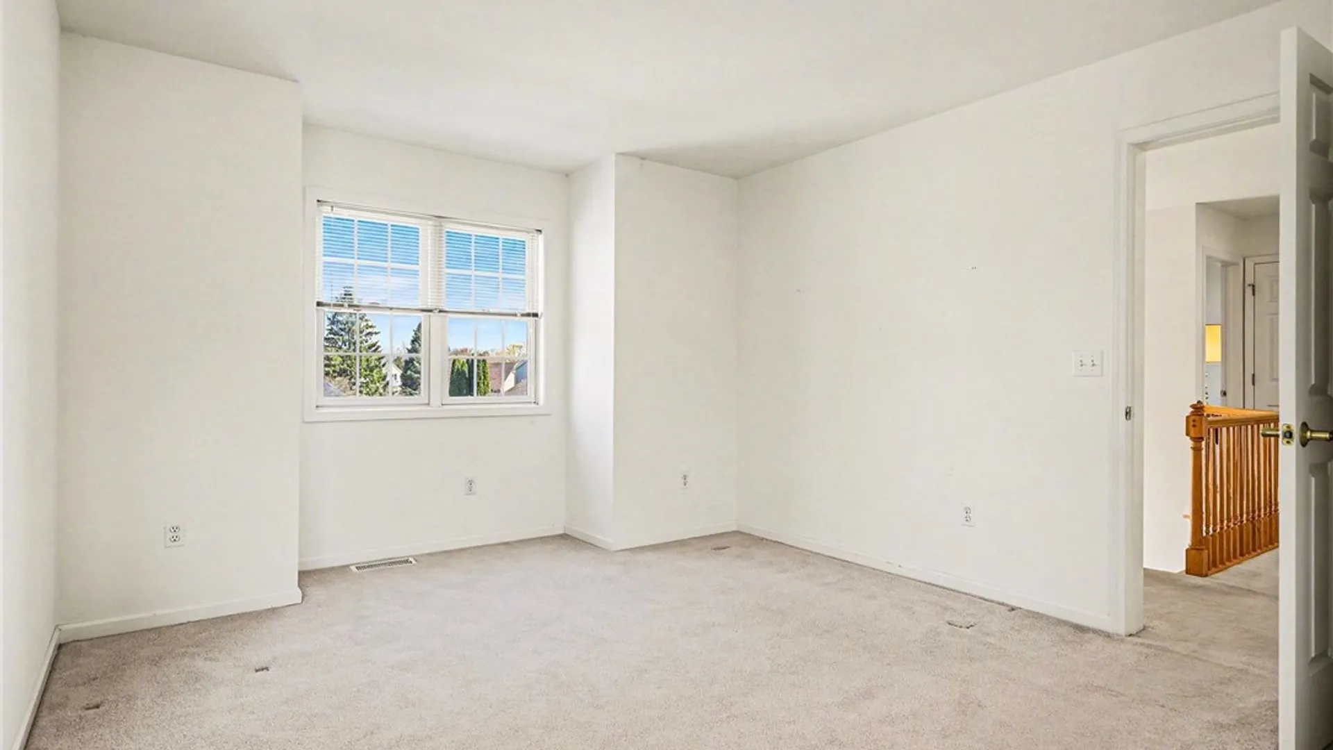 Property at 6 Captiva Crossing, Perinton, NY 14450 16