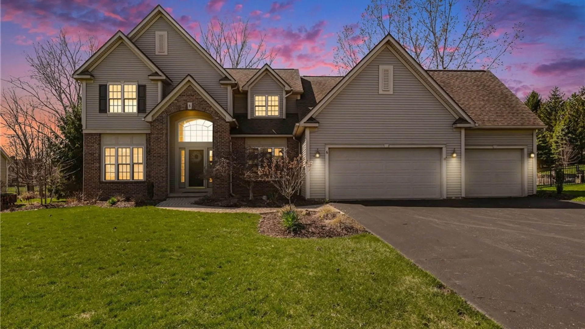 Property at 6 Captiva Crossing, Perinton, NY 14450 2