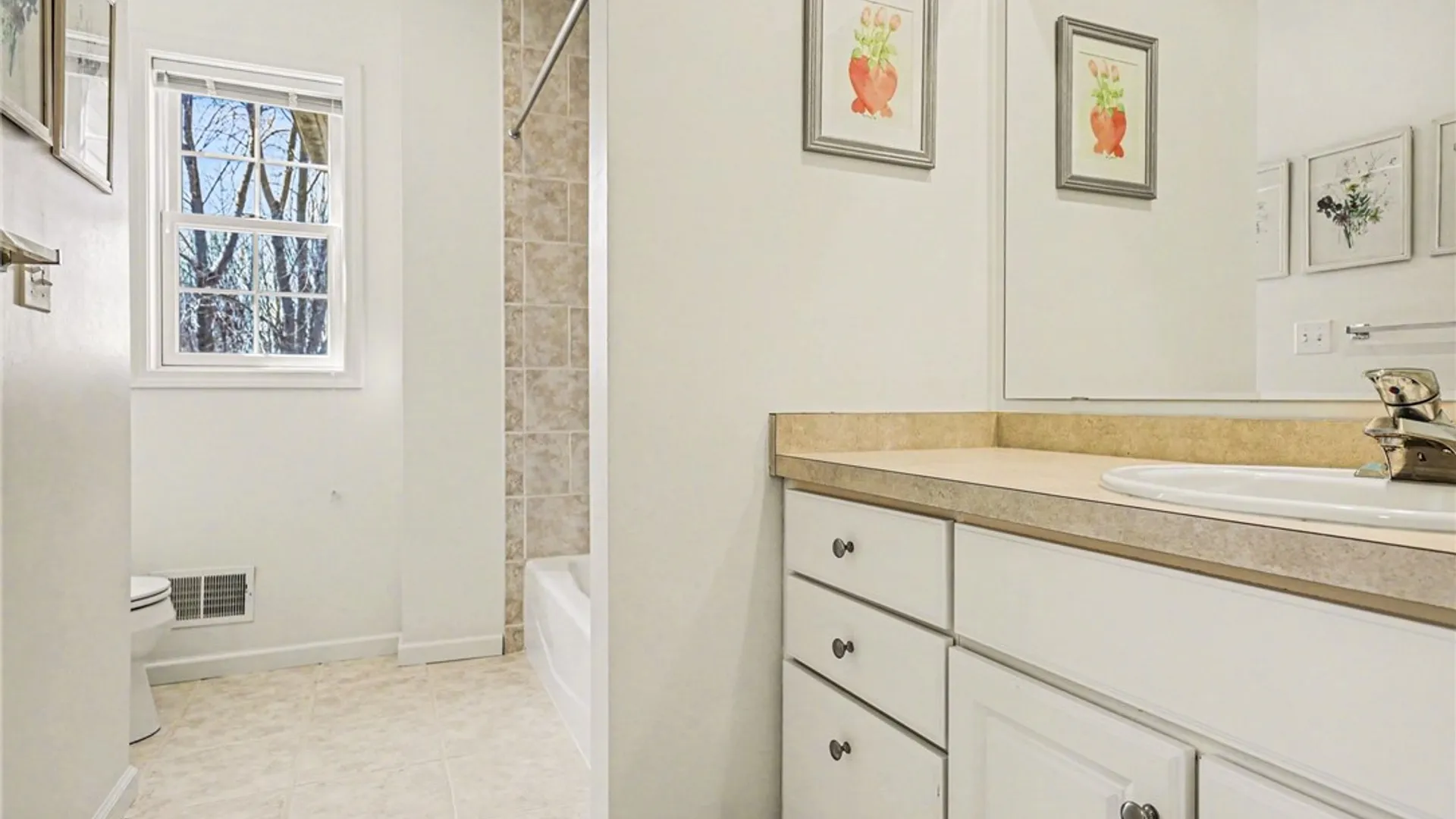 Property at 6 Captiva Crossing, Perinton, NY 14450 23