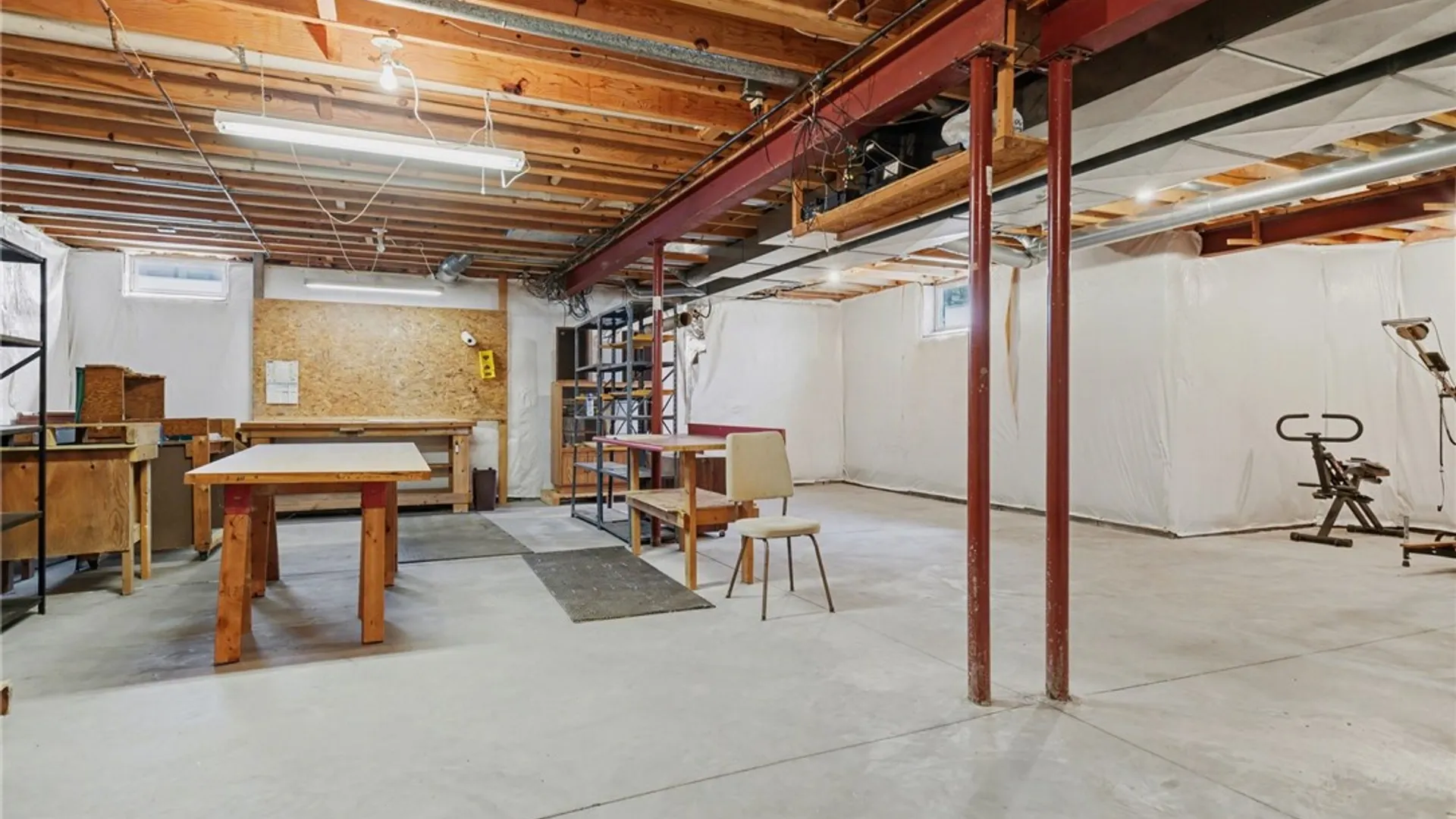 Property at 6 Captiva Crossing, Perinton, NY 14450 24