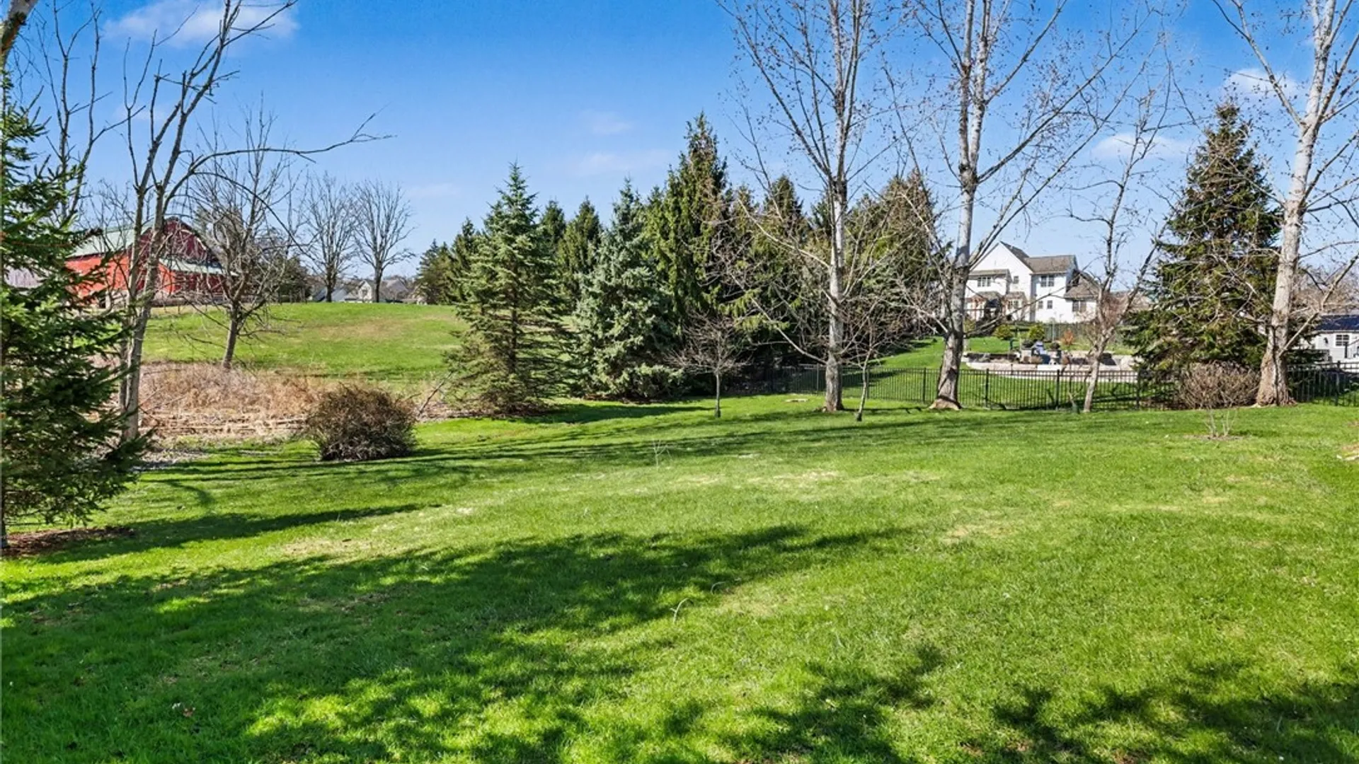 Property at 6 Captiva Crossing, Perinton, NY 14450 26