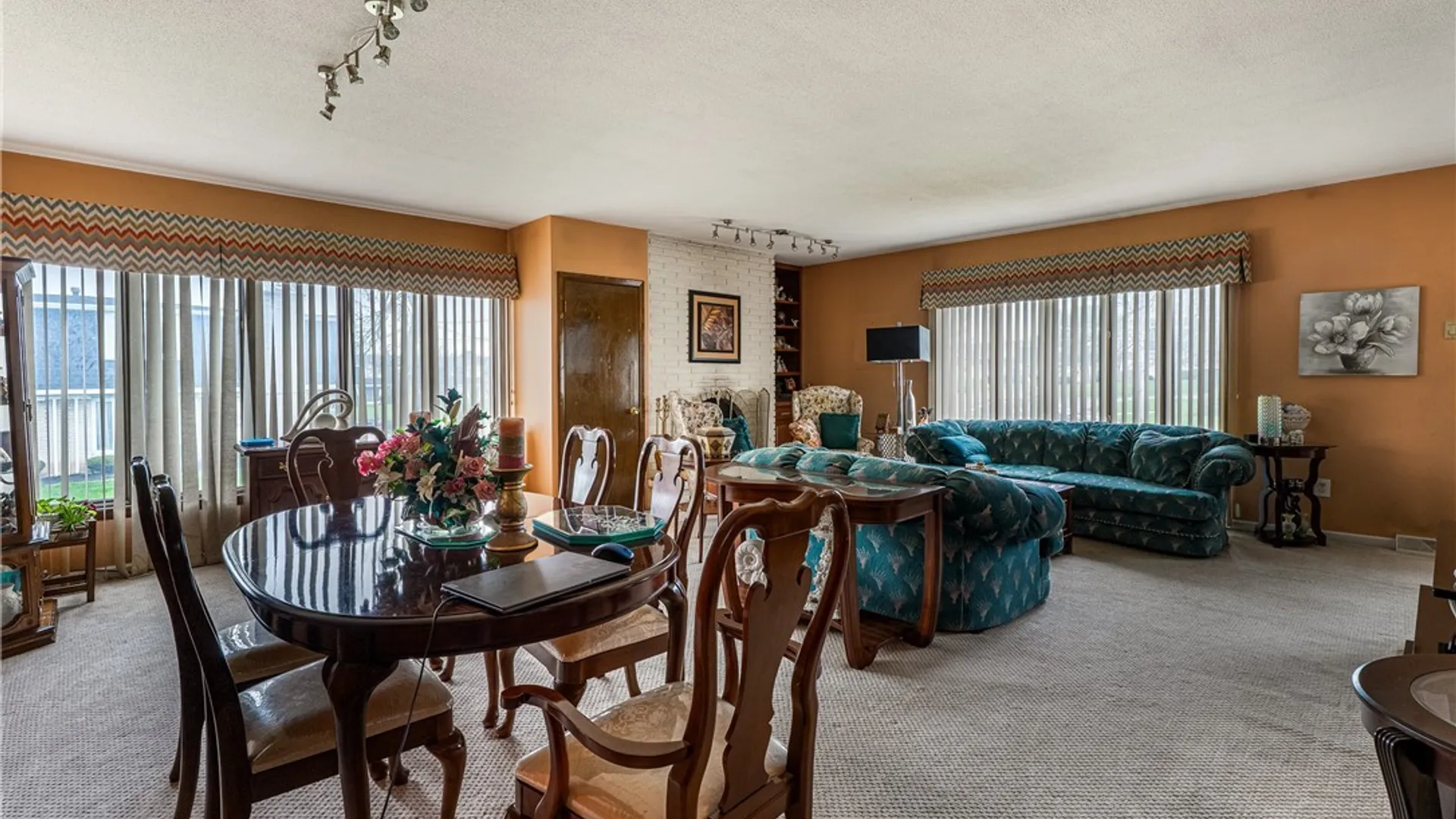 Property at 124 Harrogate, Amherst, NY 14221 16