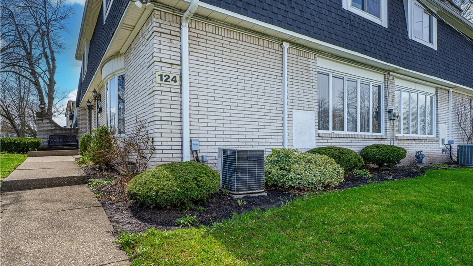 Property at 124 Harrogate, Amherst, NY 14221 27