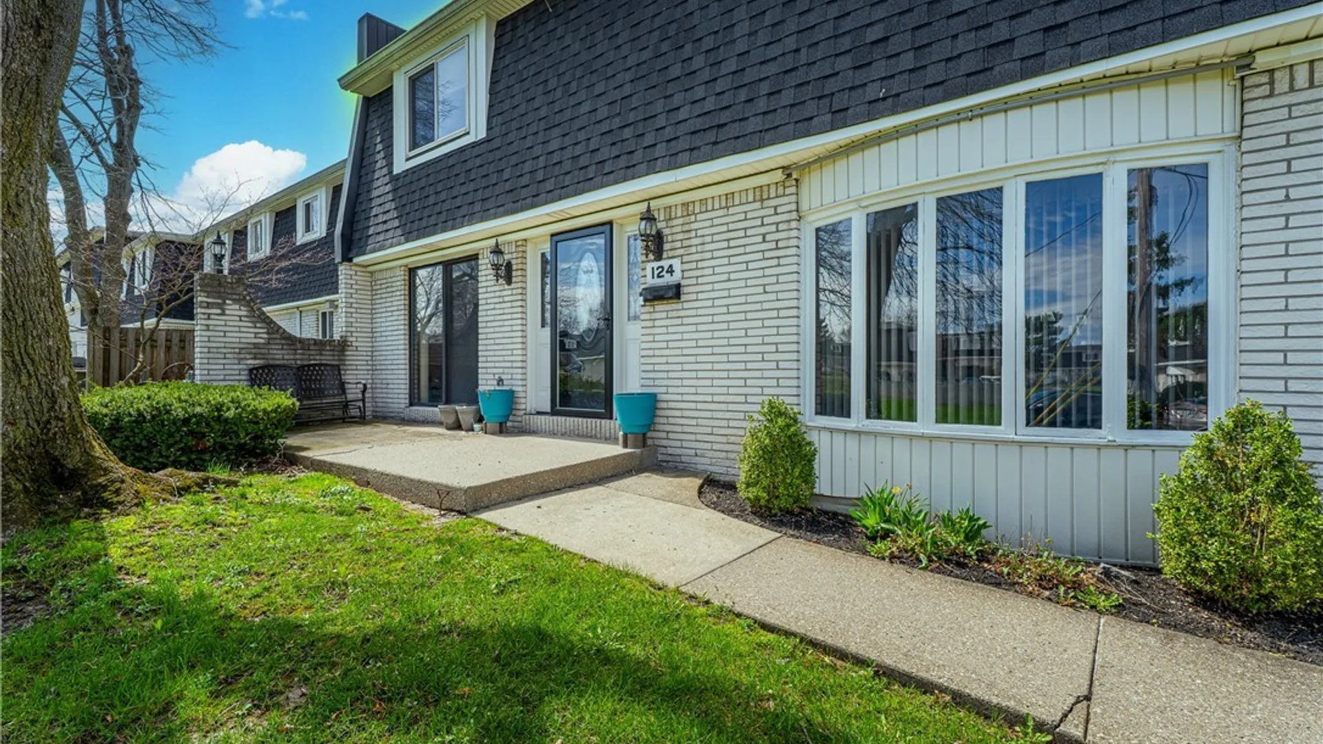 Property at 124 Harrogate, Amherst, NY 14221 6