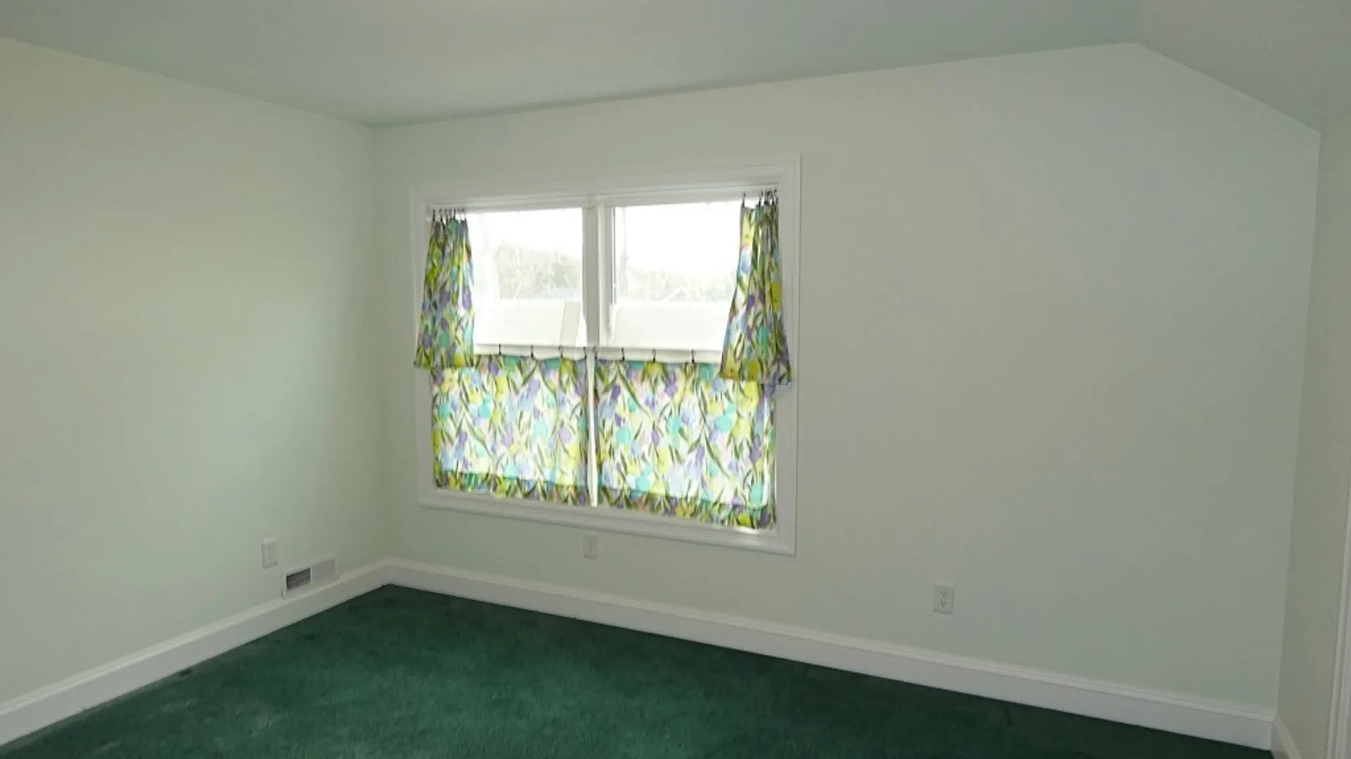 Property at 6385 Boston State Road, Hamburg, NY 14075 26