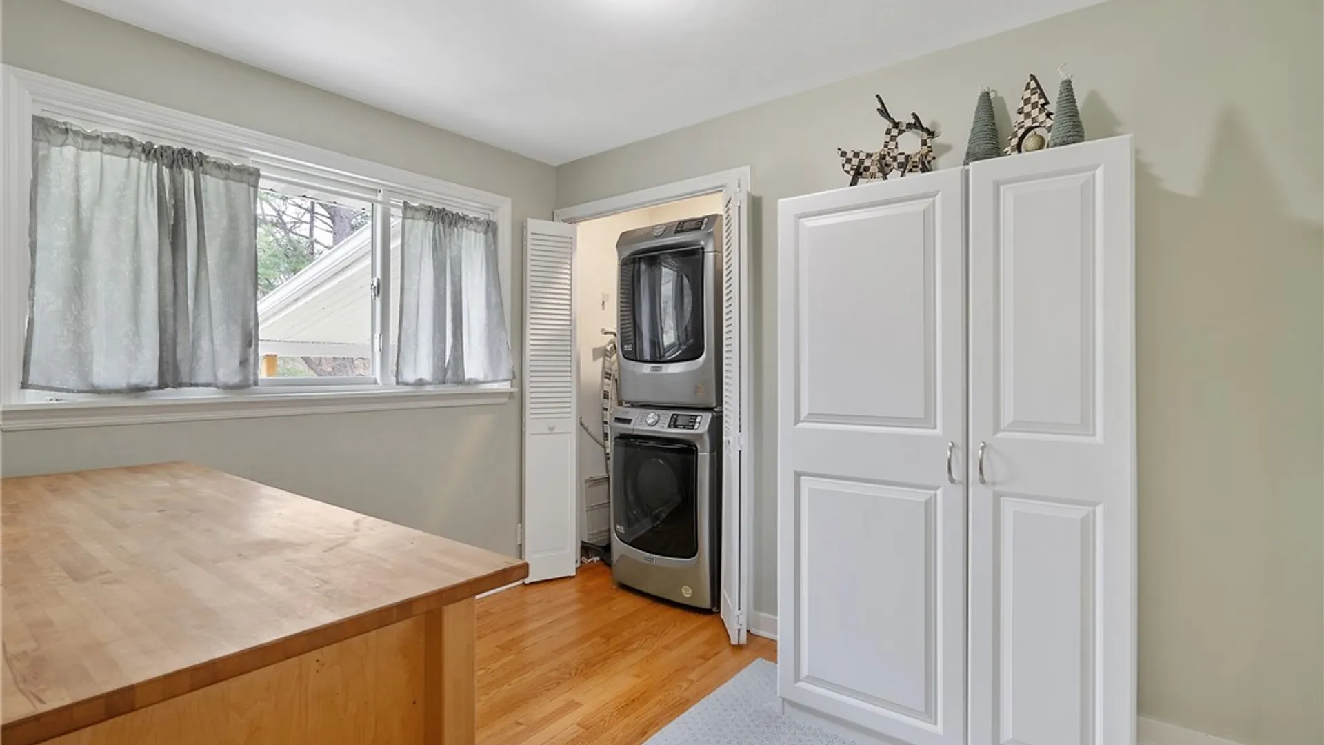 Property at 104 Tolbert Dr, Clay, NY 13212 12