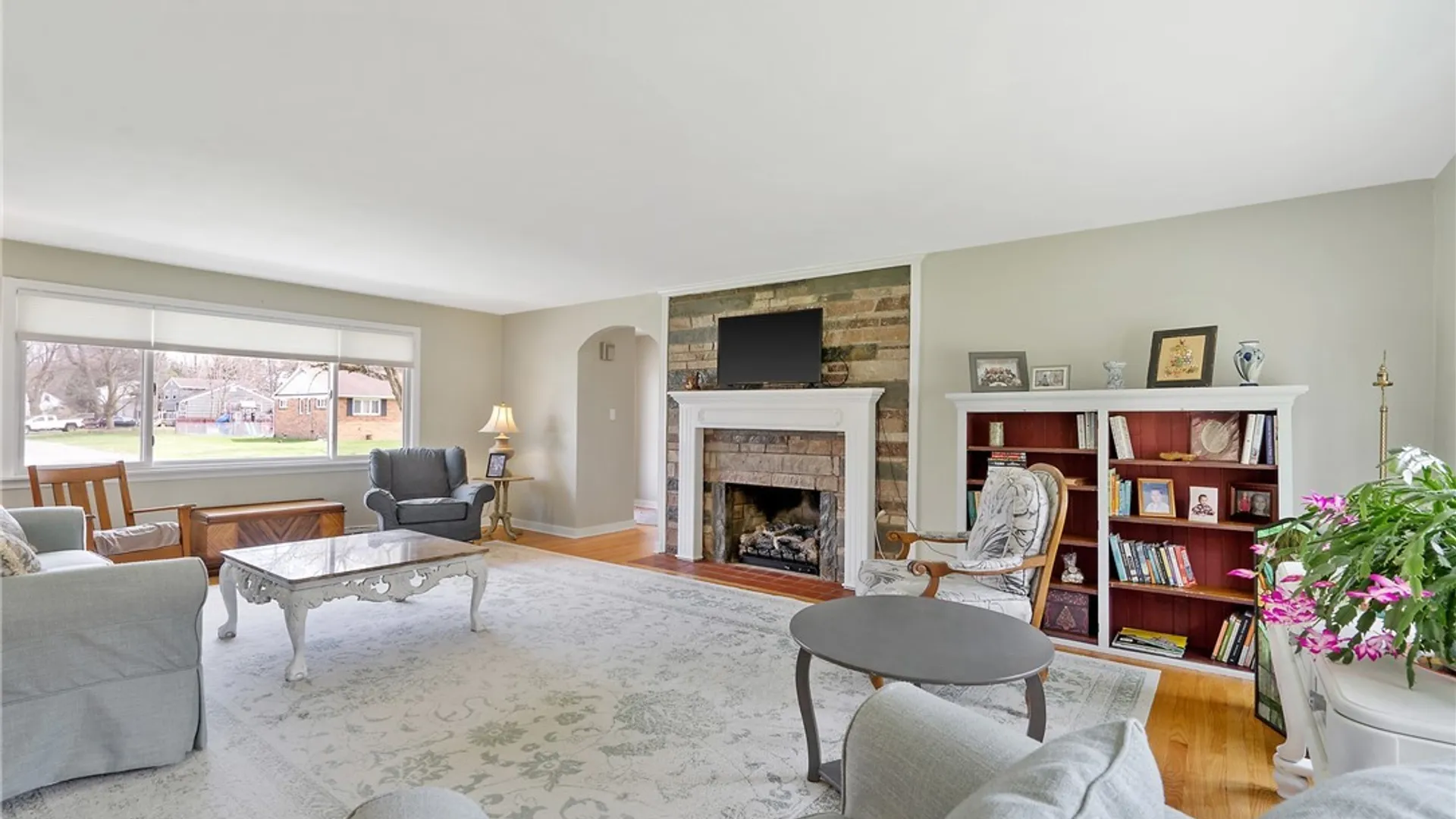 Property at 104 Tolbert Dr, Clay, NY 13212 7