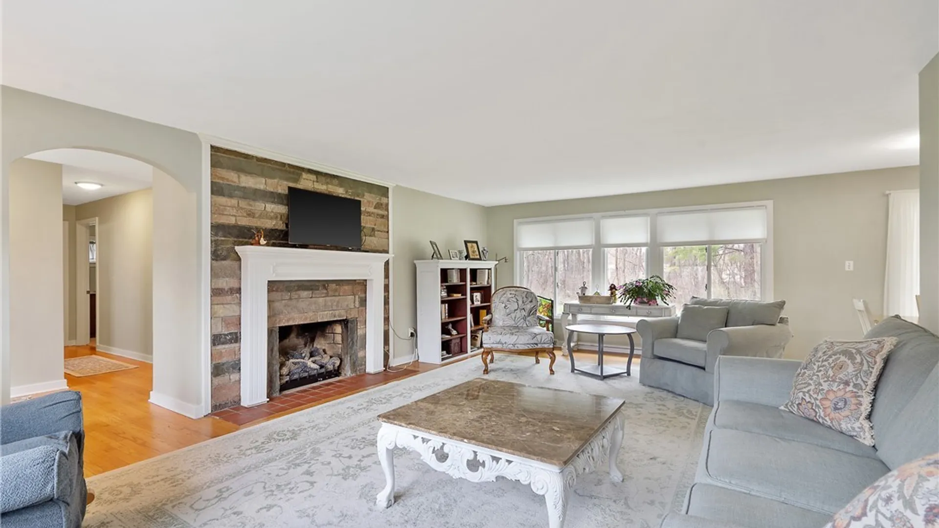 Property at 104 Tolbert Dr, Clay, NY 13212 8