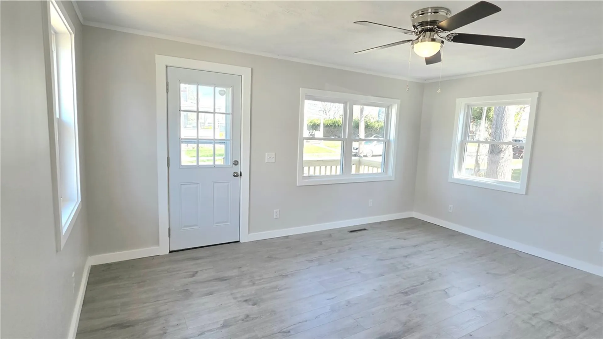 Property at 325 Webber Pl, Elmira City, NY 14901 3