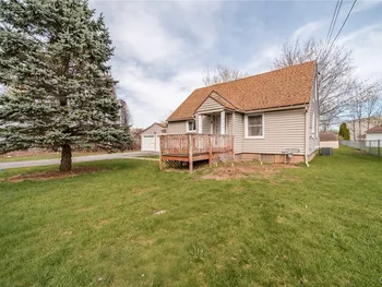 Property at 118 Oak Drive, Cicero, NY 13212