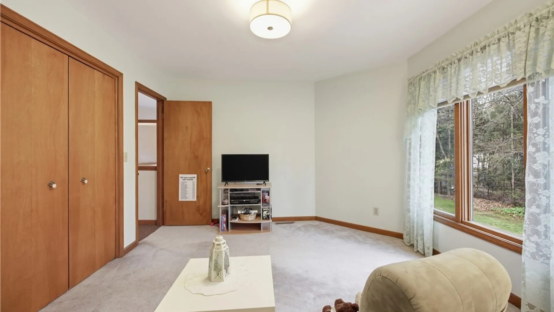 Property at 10 Tiffany Lane, Elma, NY 14059 34