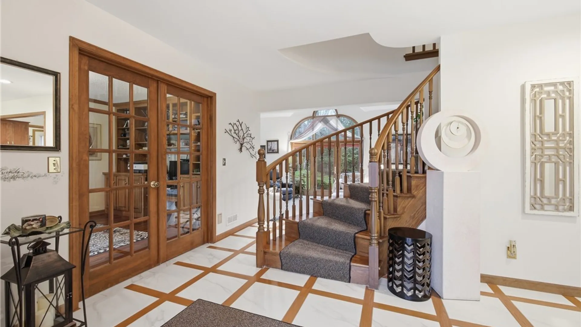 Property at 10 Tiffany Lane, Elma, NY 14059 7