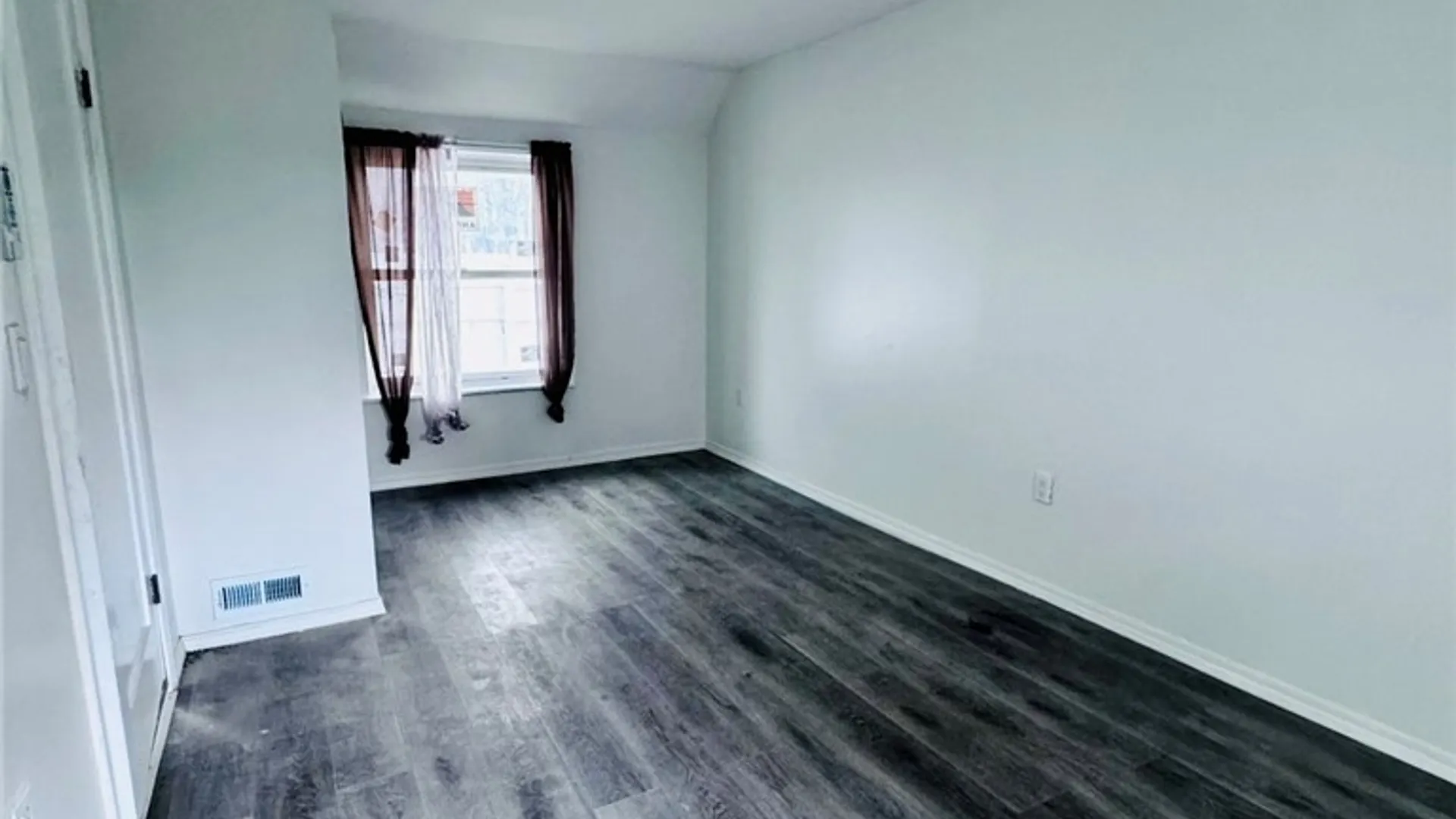 Property at 34 Camp Street, Buffalo, NY 14204 17