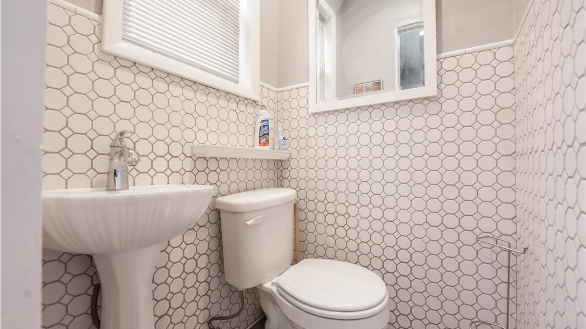 Property at 114 Memorial Parkway, Utica, NY 13501 18