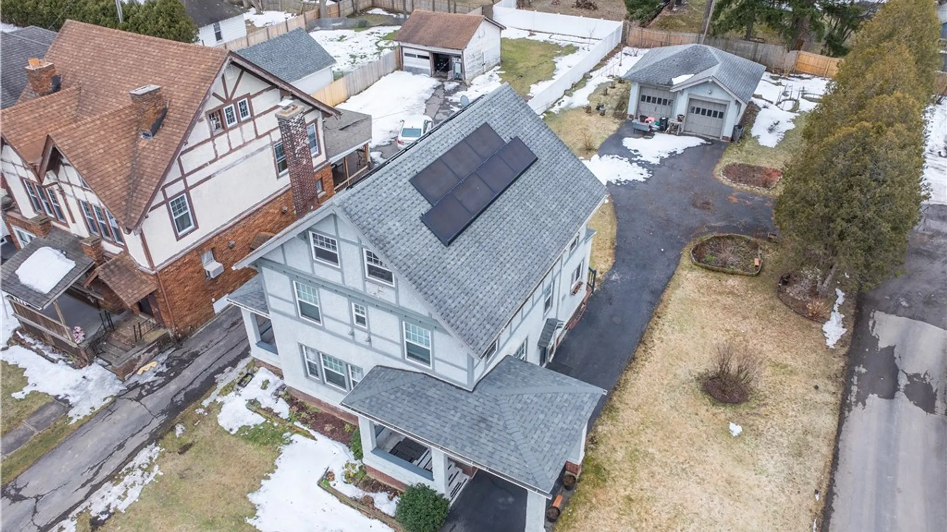 Property at 114 Memorial Parkway, Utica, NY 13501 44