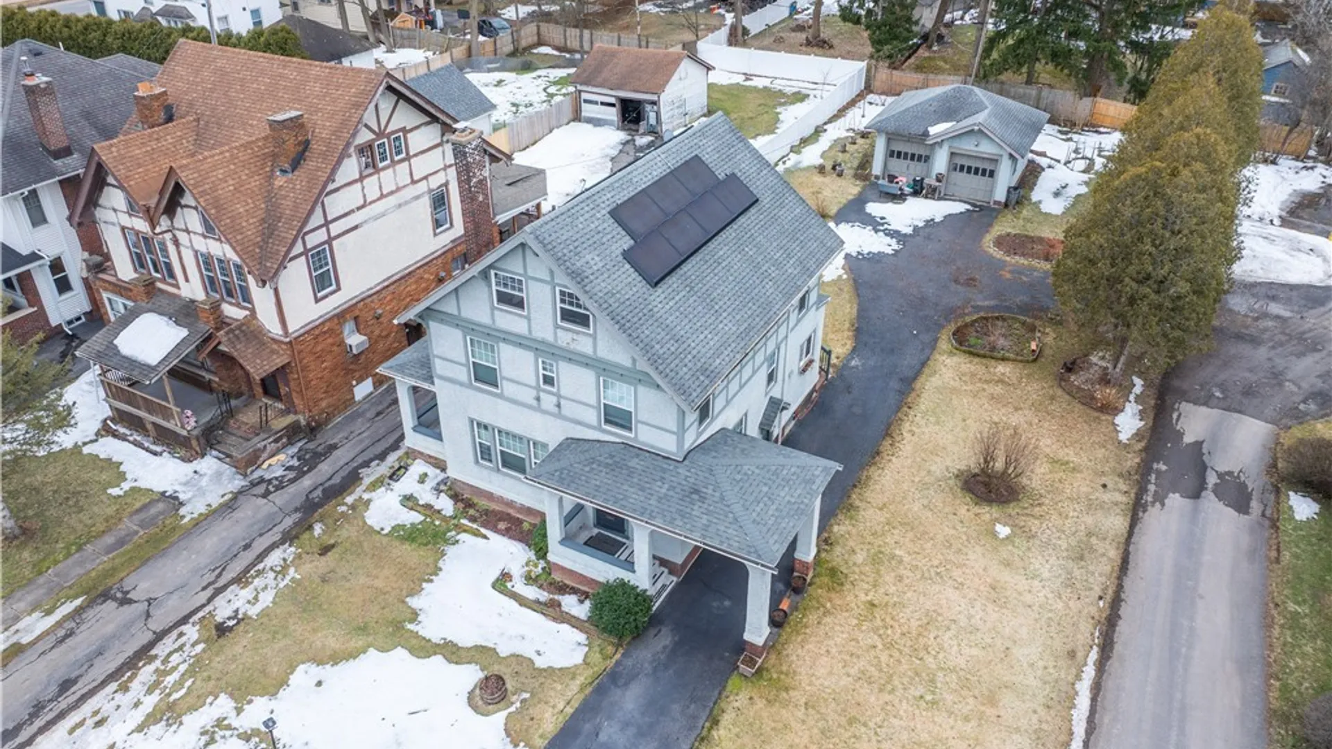 Property at 114 Memorial Parkway, Utica, NY 13501 45