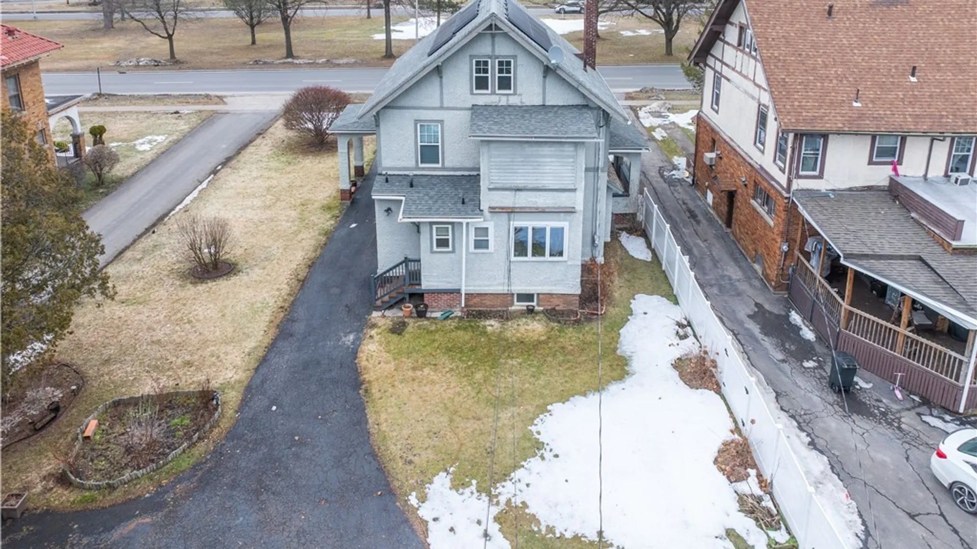 Property at 114 Memorial Parkway, Utica, NY 13501 48