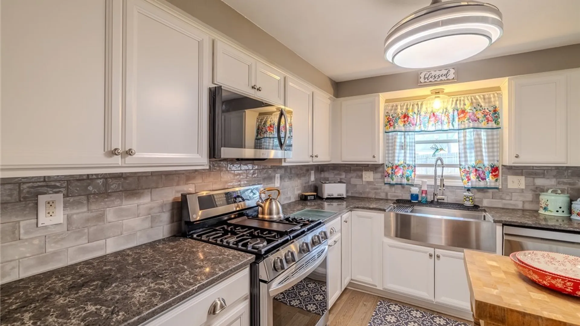 Property at 4285 Carmel Drive, Clay, NY 13090 7