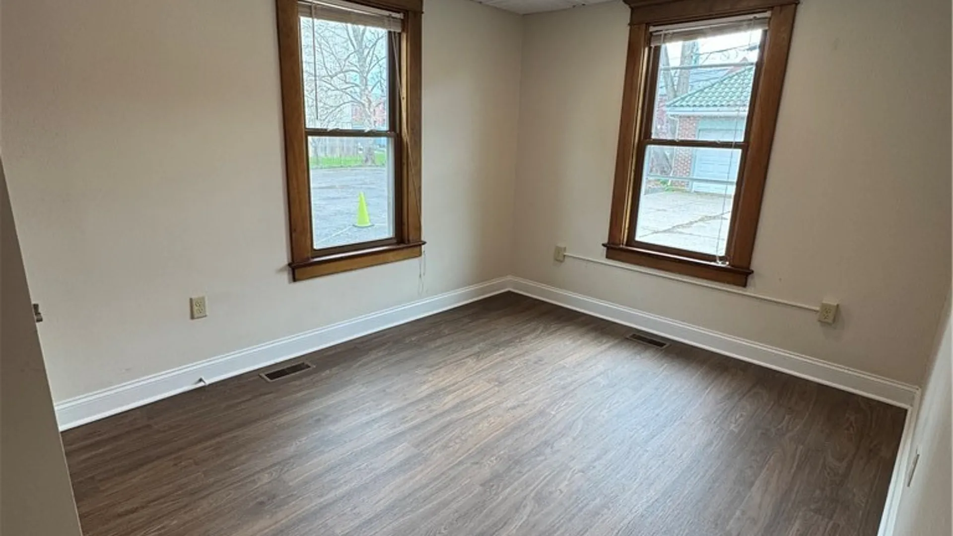 Property at 117 Humboldt Parkway, Buffalo, NY 14214 10