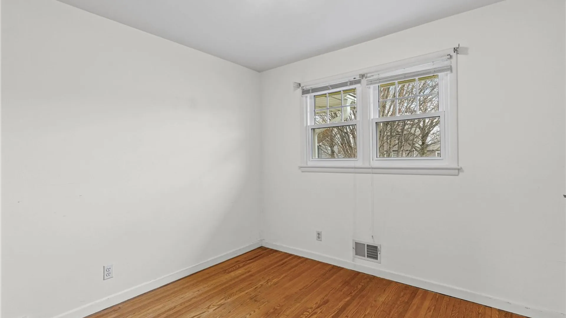 Property at 254 Vinedale Avenue, Irondequoit, NY 14622 18