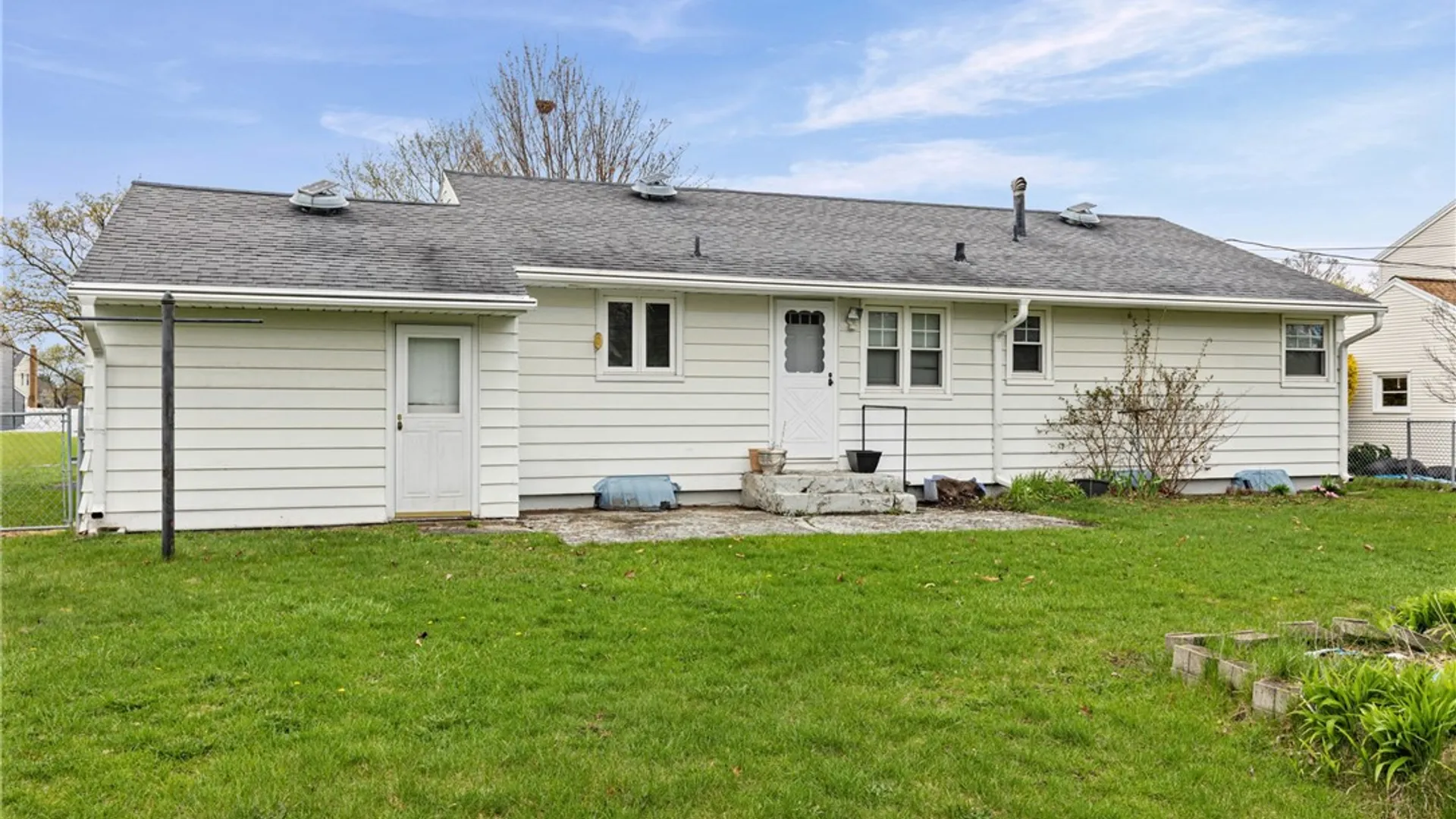 Property at 254 Vinedale Avenue, Irondequoit, NY 14622 23