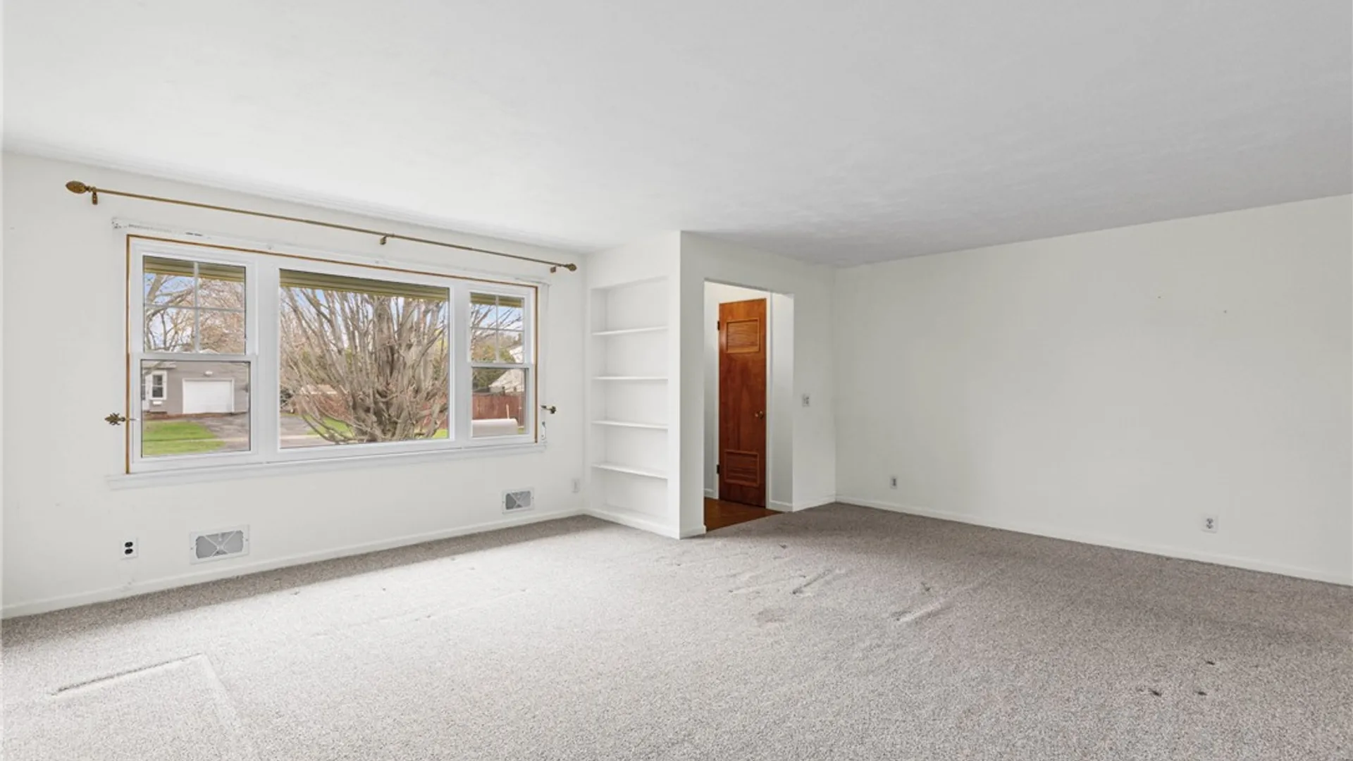 Property at 254 Vinedale Avenue, Irondequoit, NY 14622 5